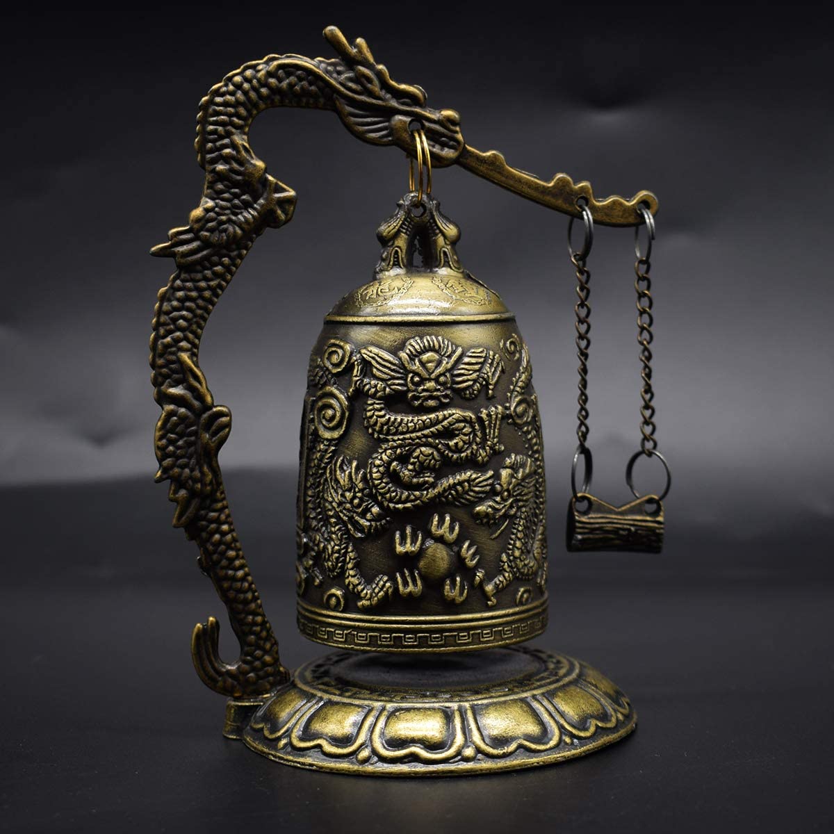 1pc, Campana de dragón de bronce antiguo - Decoración de Feng Shui china para escritorio o hogar - Campana de bloqueo de dragón tallada a mano para coleccionistas de artes y manualidades - Antiques Bazaar Ensenada