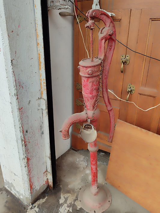 Antique Iron Water Pump - Antiques Bazaar Ensenada