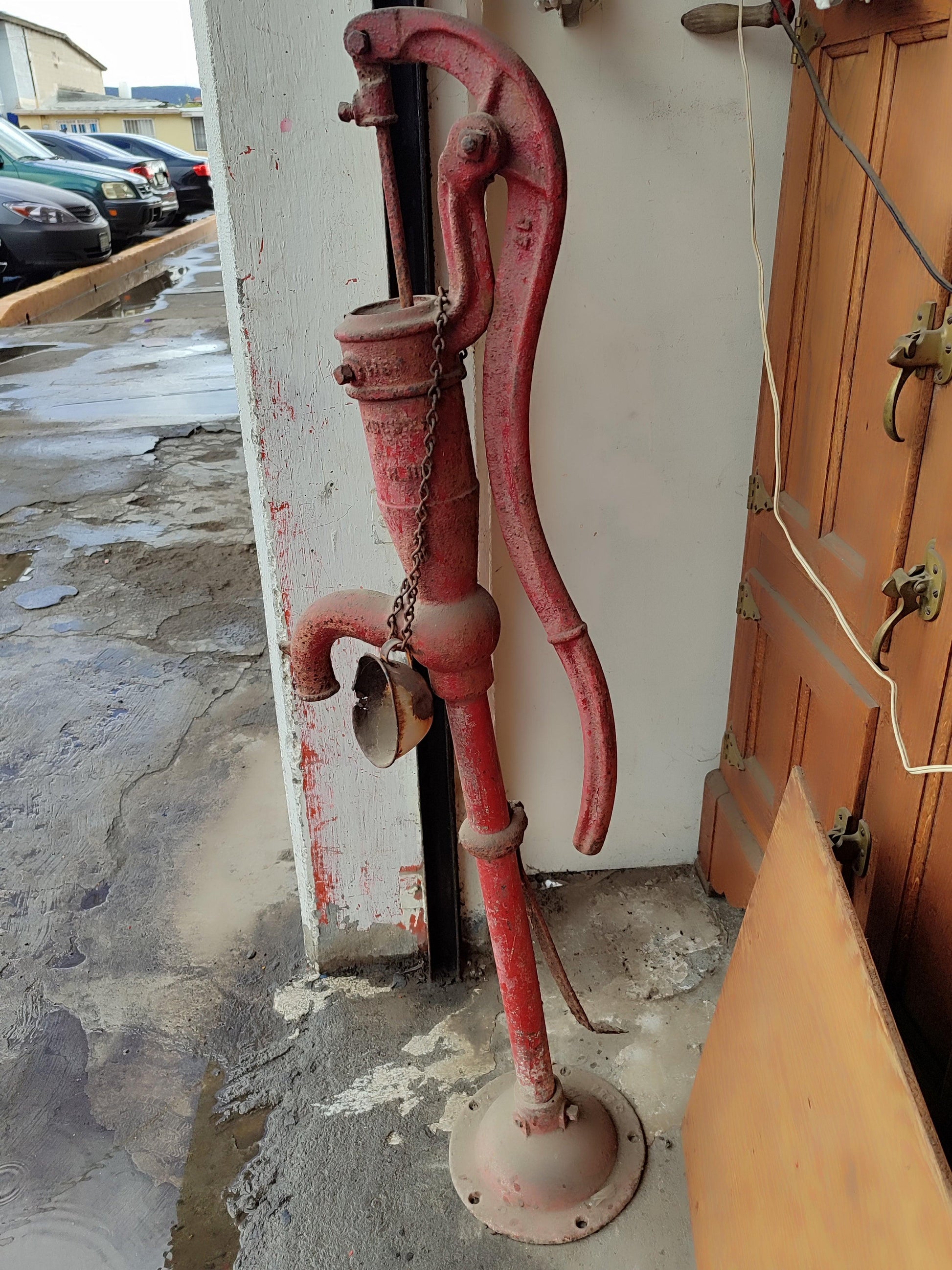 Antique Iron Water Pump - Antiques Bazaar Ensenada