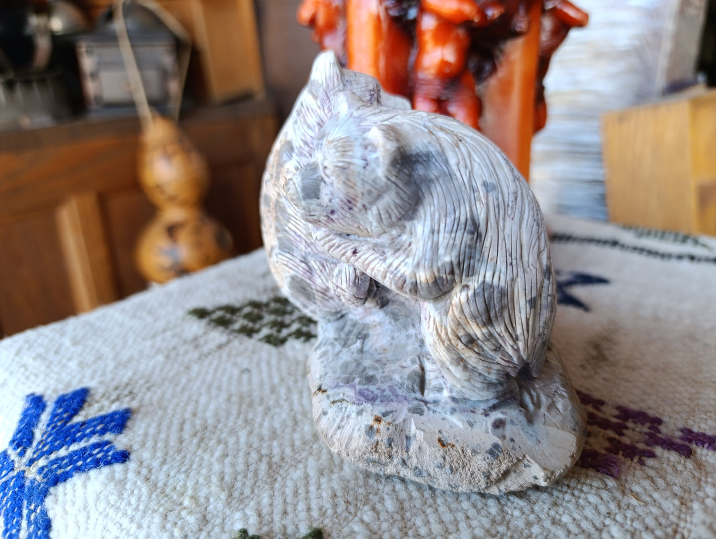 Escultura de Escritorio de Piedra con Forma de Osos | Arte Decorativo Natural Descripción