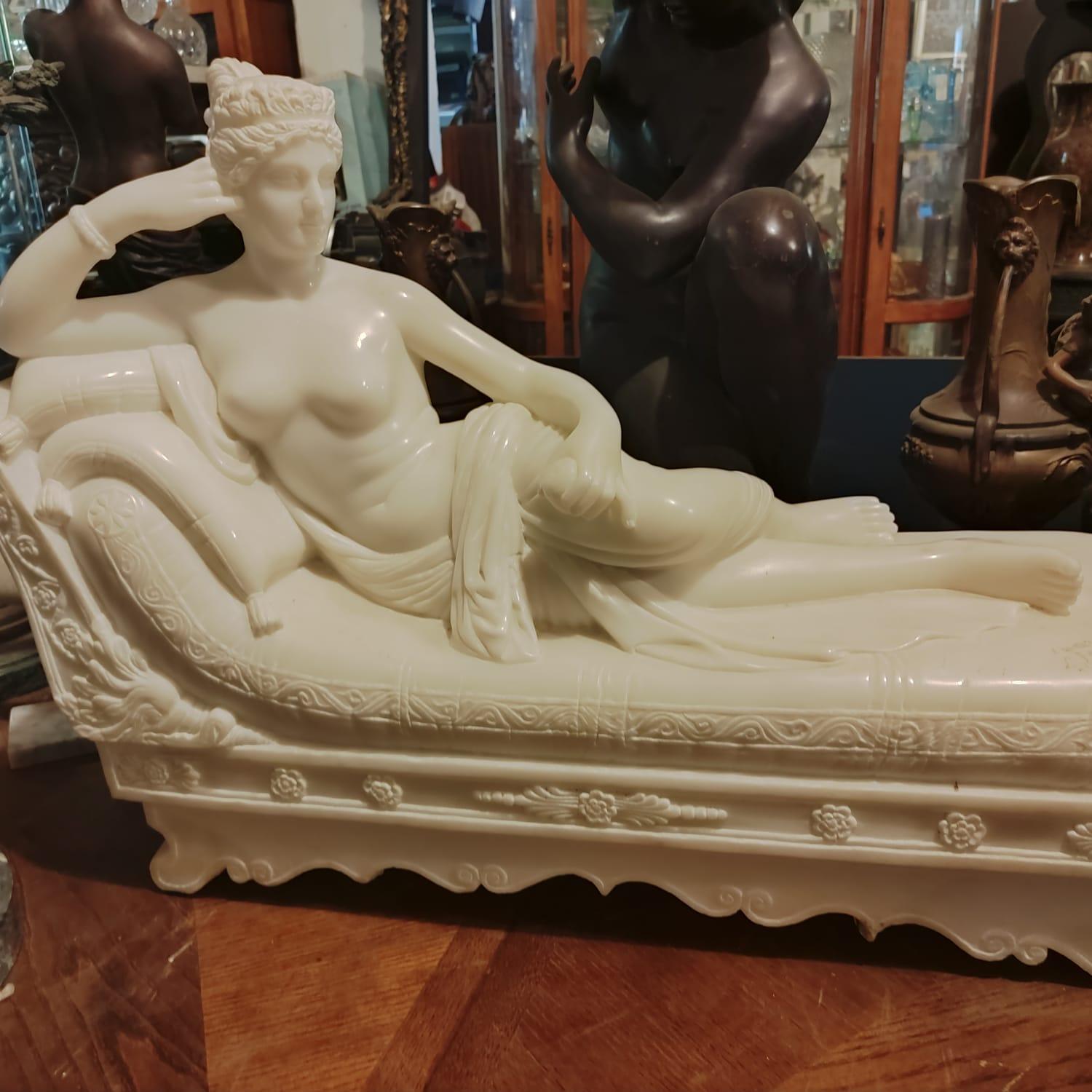 Venus Victrix Pauline Bonaparte Alabaster Sculpture Basada en Antonio Canova - Antiques Bazaar Ensenada