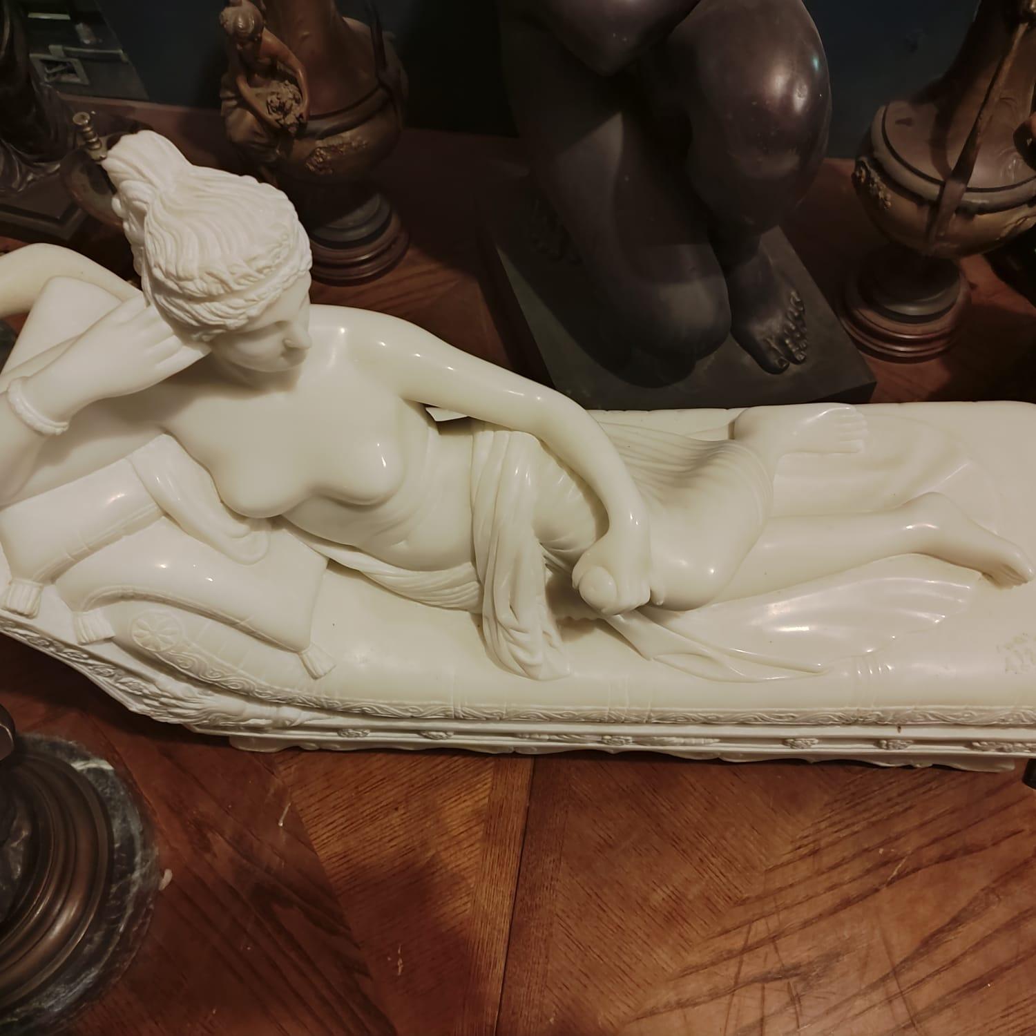 Venus Victrix Pauline Bonaparte Alabaster Sculpture Basada en Antonio Canova - Antiques Bazaar Ensenada