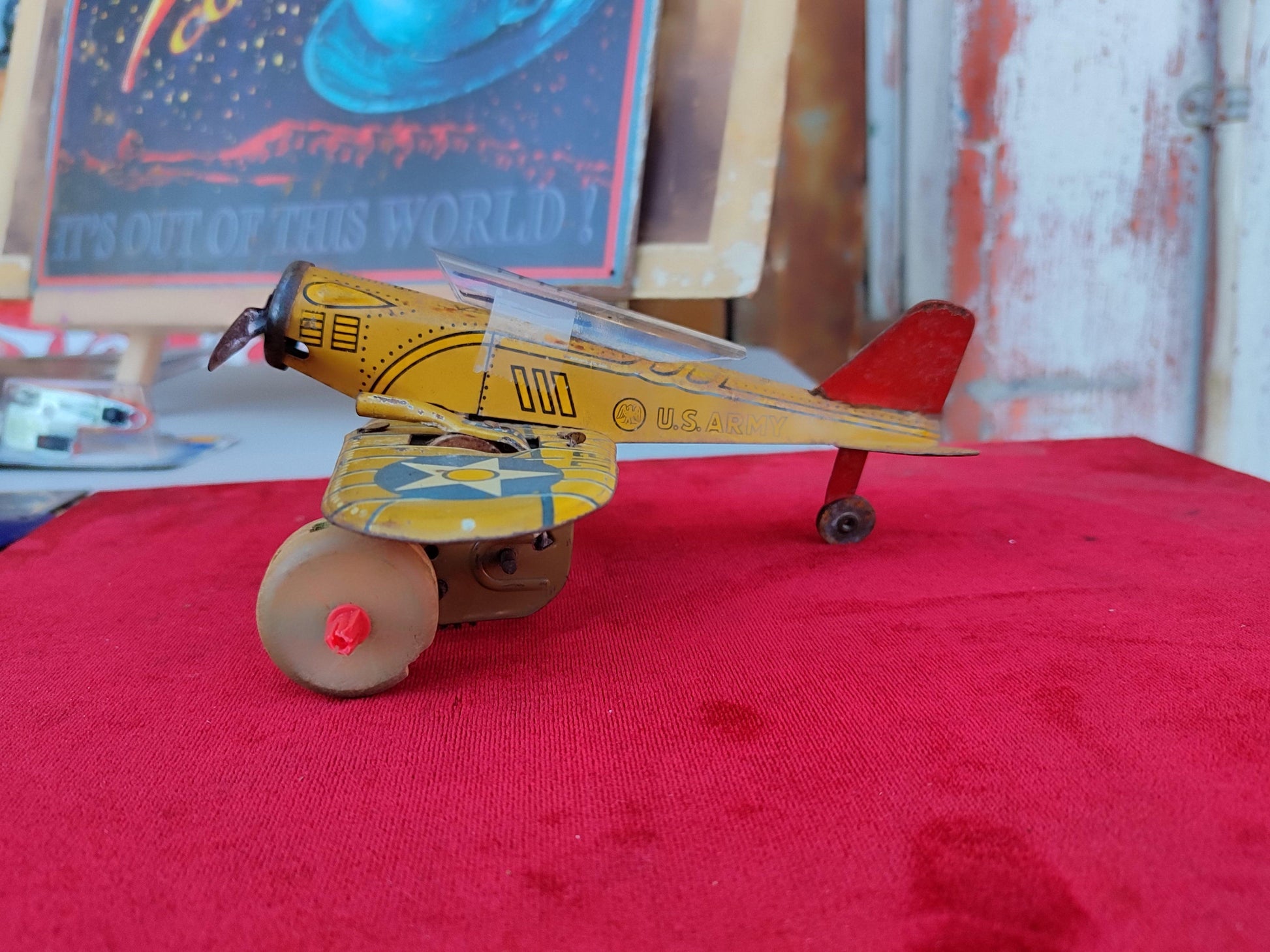 The Brilliant Collectible US Army Marx Windup Plane - Antiques Bazaar Ensenada