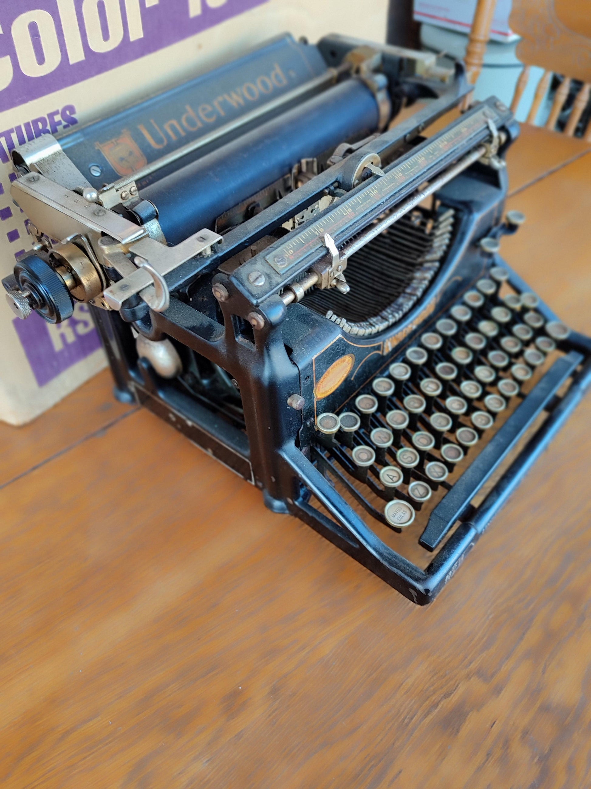 Underwood Typewriter - Antiques Bazaar Ensenada