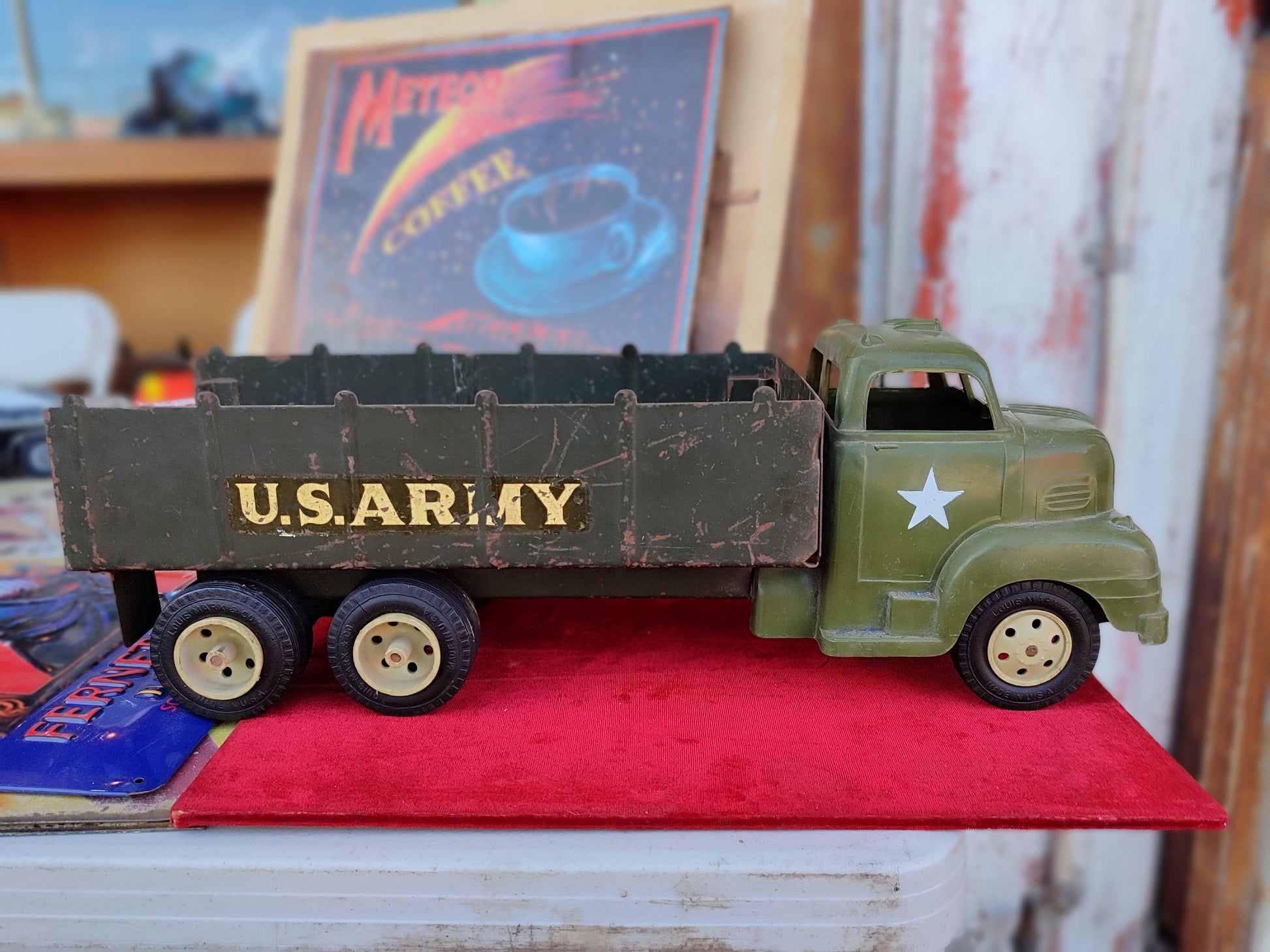 Vintage Marx US Army Truck - Antiques Bazaar Ensenada