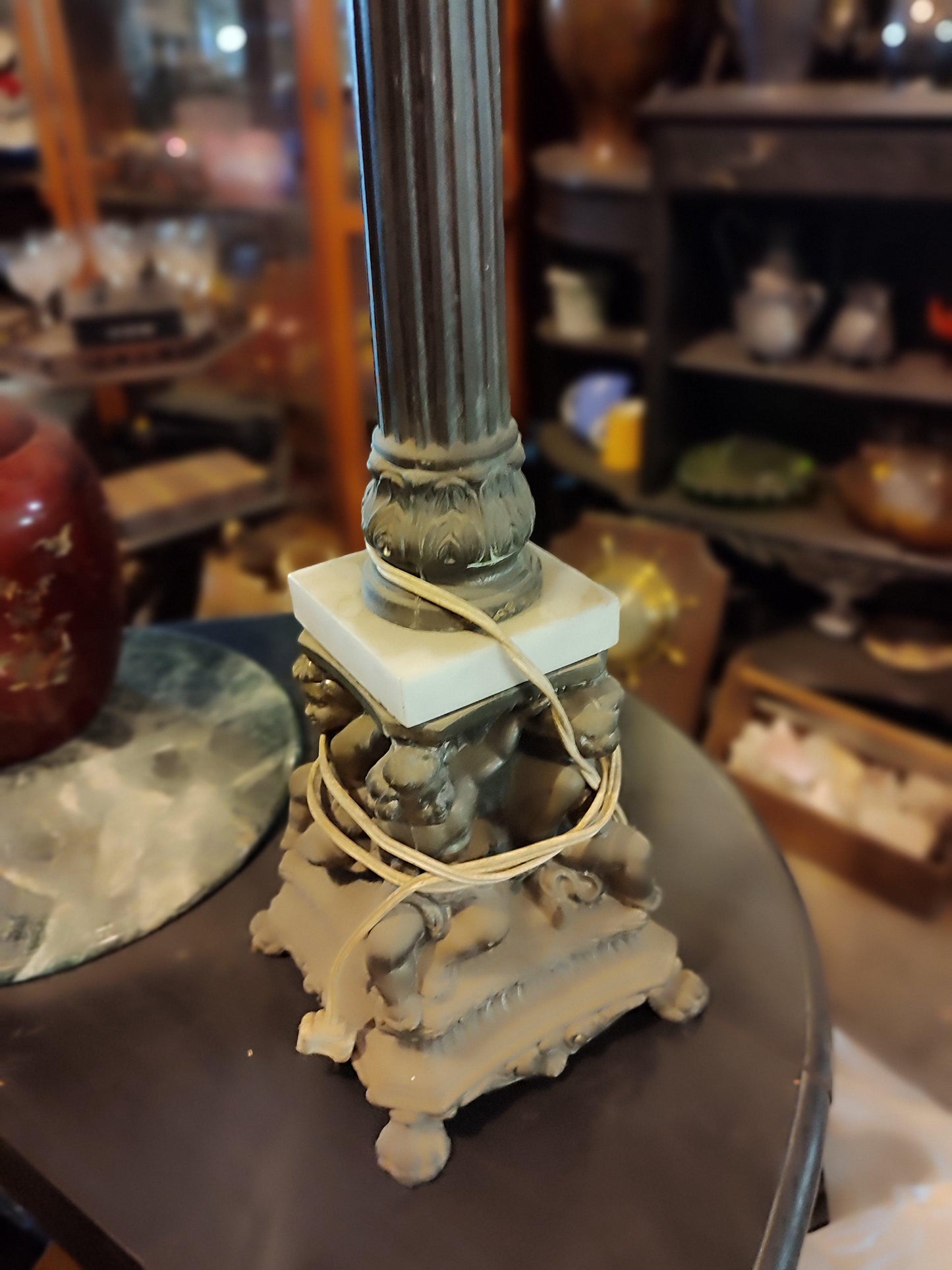 Art Deco Lamp - Antiques Bazaar Ensenada