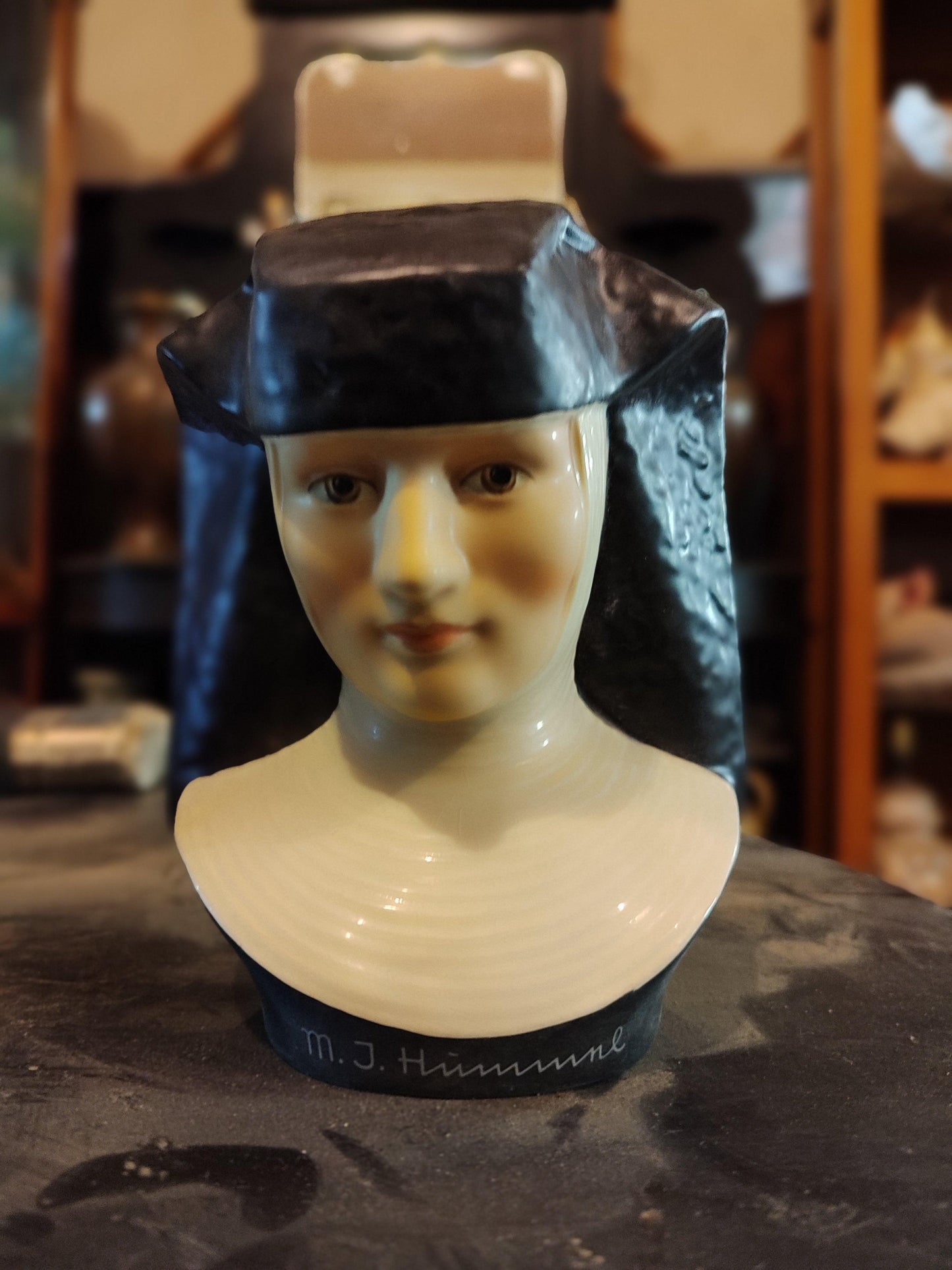 1978 Vintage Goebel Hummel Figurine; Sister M.I. Hummel Bust - Antiques Bazaar Ensenada