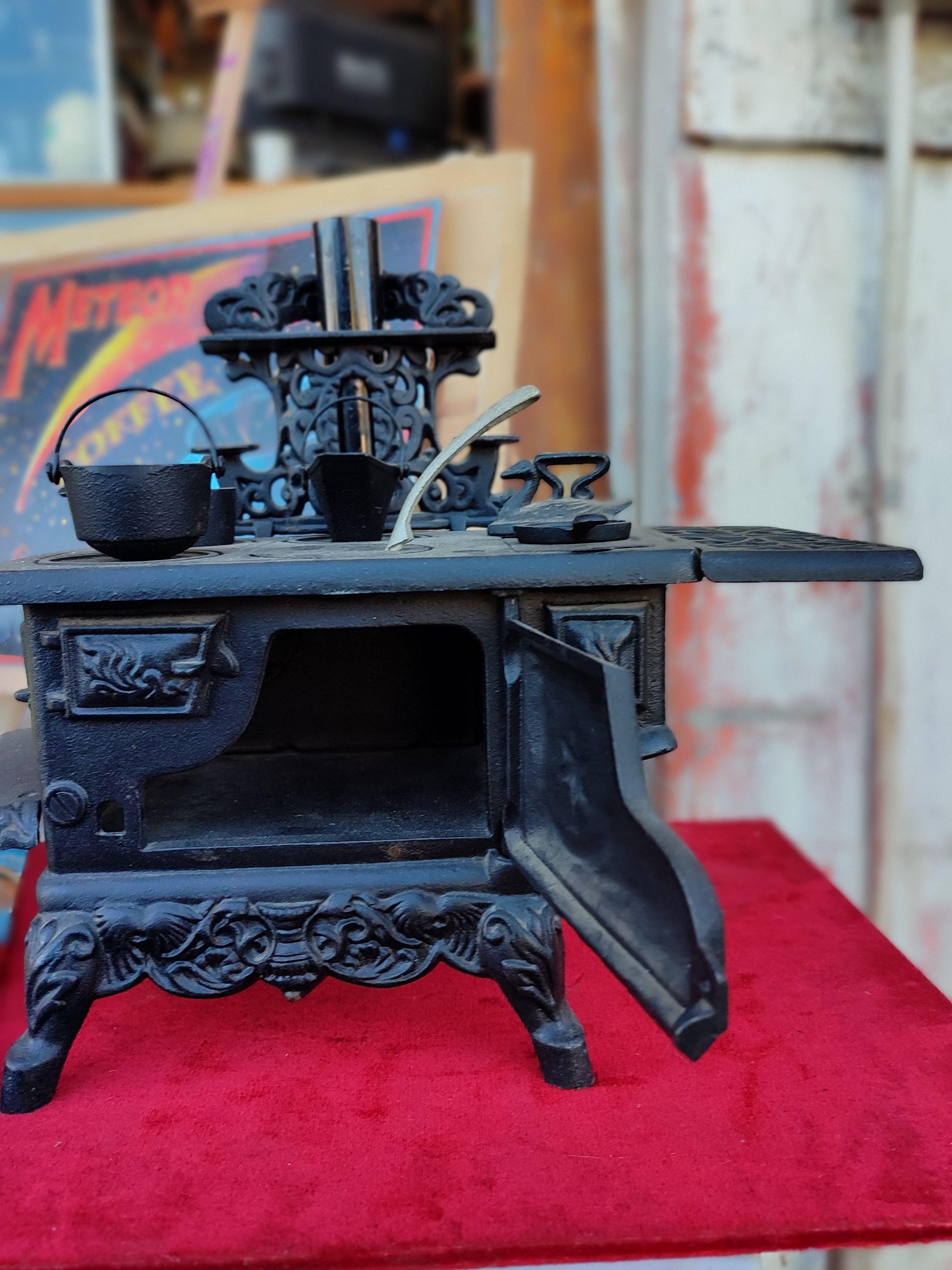 Mini Stove Reproduction - Antiques Bazaar Ensenada