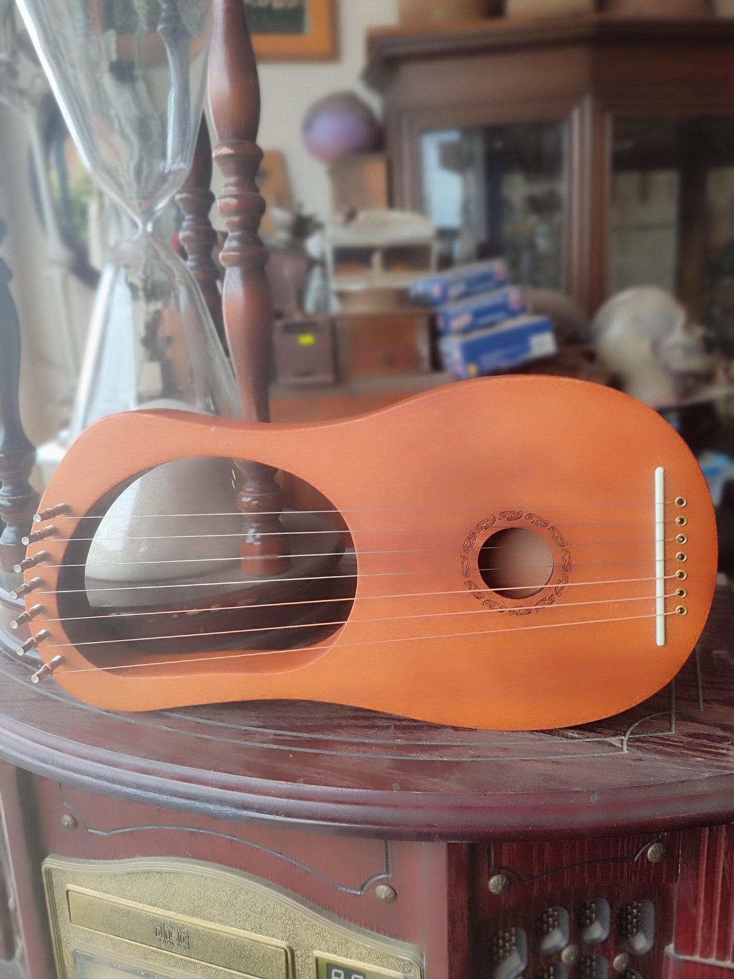 7-string lyre harp - Antiques Bazaar Ensenada