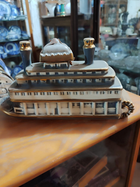 River Queen steamboat liquor decanter, 1962 Westport Landing Whiskey, empty - Antiques Bazaar Ensenada