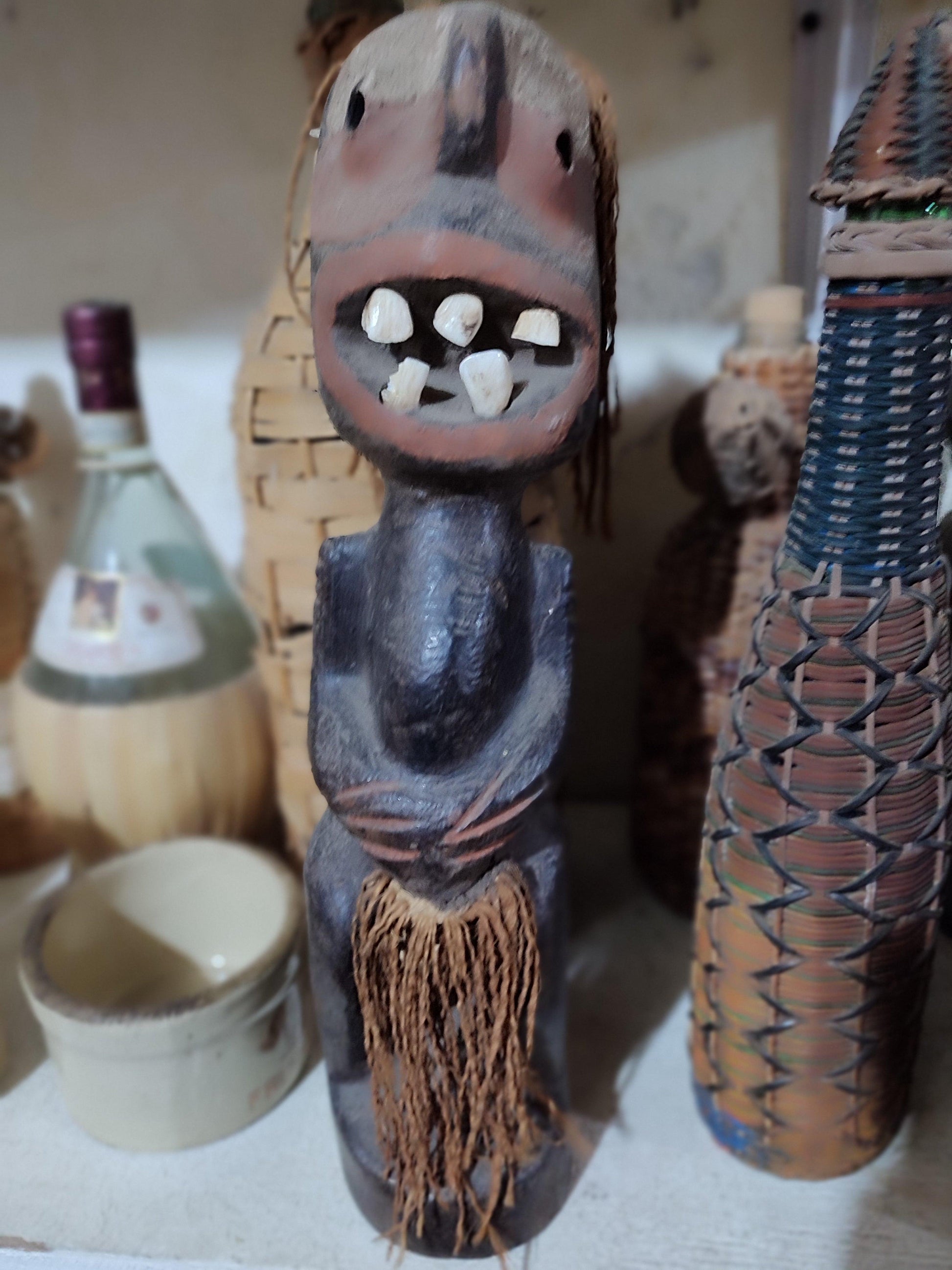 The Papua New Guinean Carved Wooden Ancestor - Antiques Bazaar Ensenada