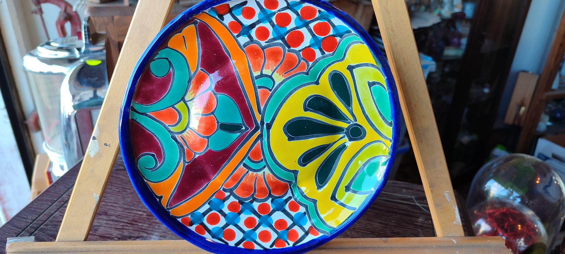 Platos decorativos pintados a mano - Antiques Bazaar Ensenada