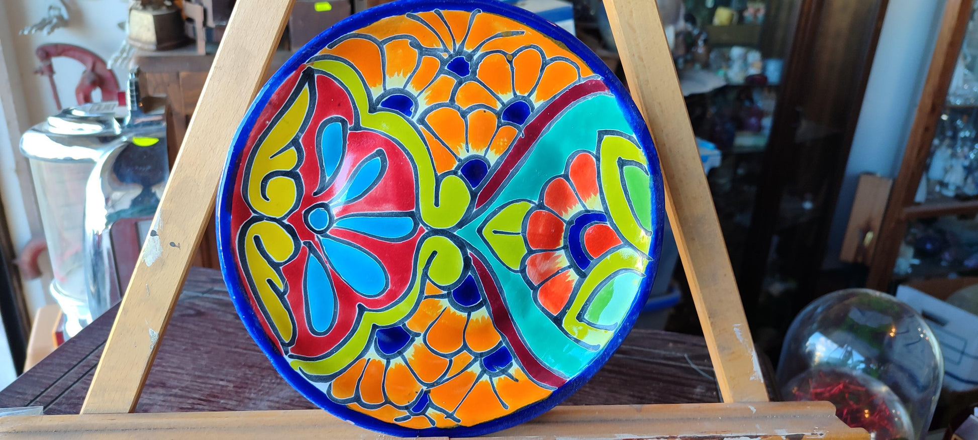 Platos decorativos pintados a mano - Antiques Bazaar Ensenada