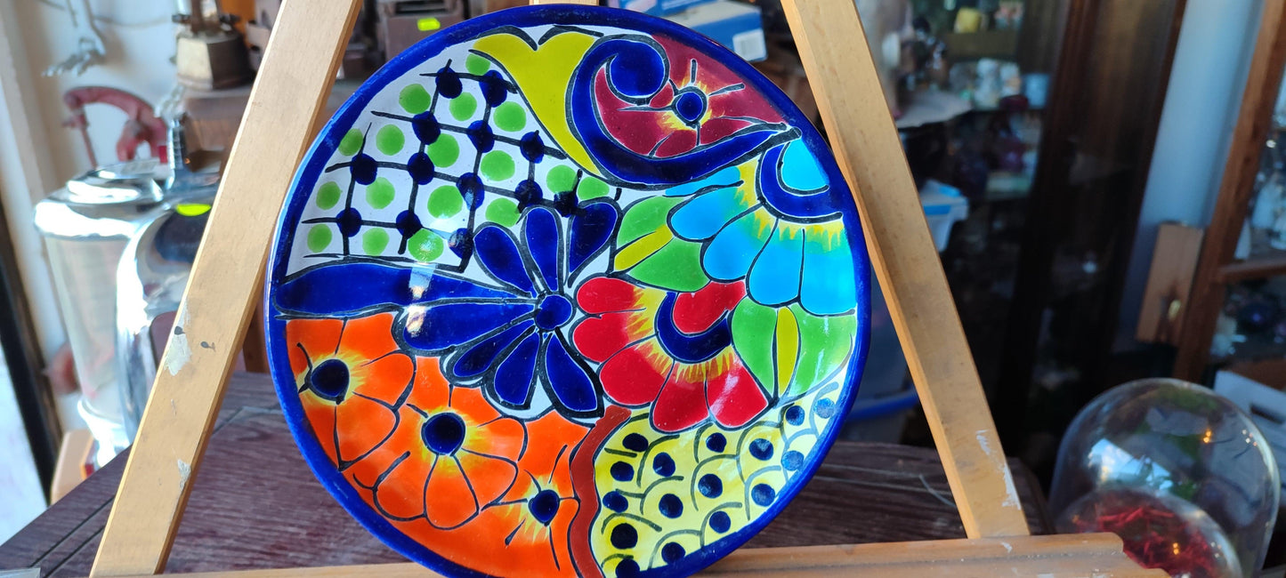 Platos decorativos pintados a mano - Antiques Bazaar Ensenada
