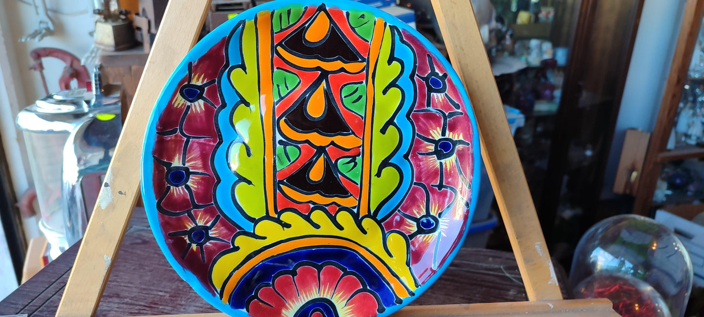 Platos decorativos pintados a mano - Antiques Bazaar Ensenada