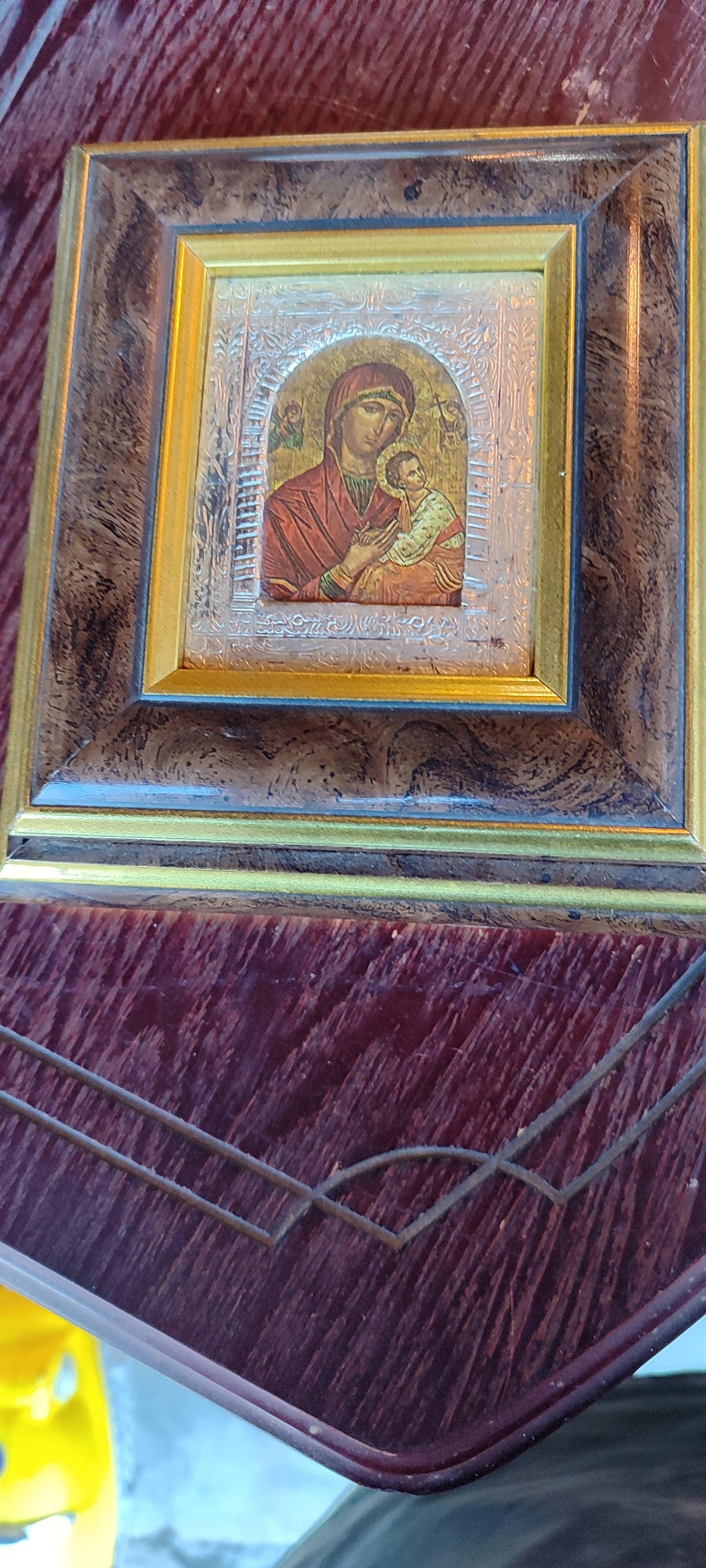 Icono de Esmalte y Plata de la Virgen con el Niño - Antiques Bazaar Ensenada