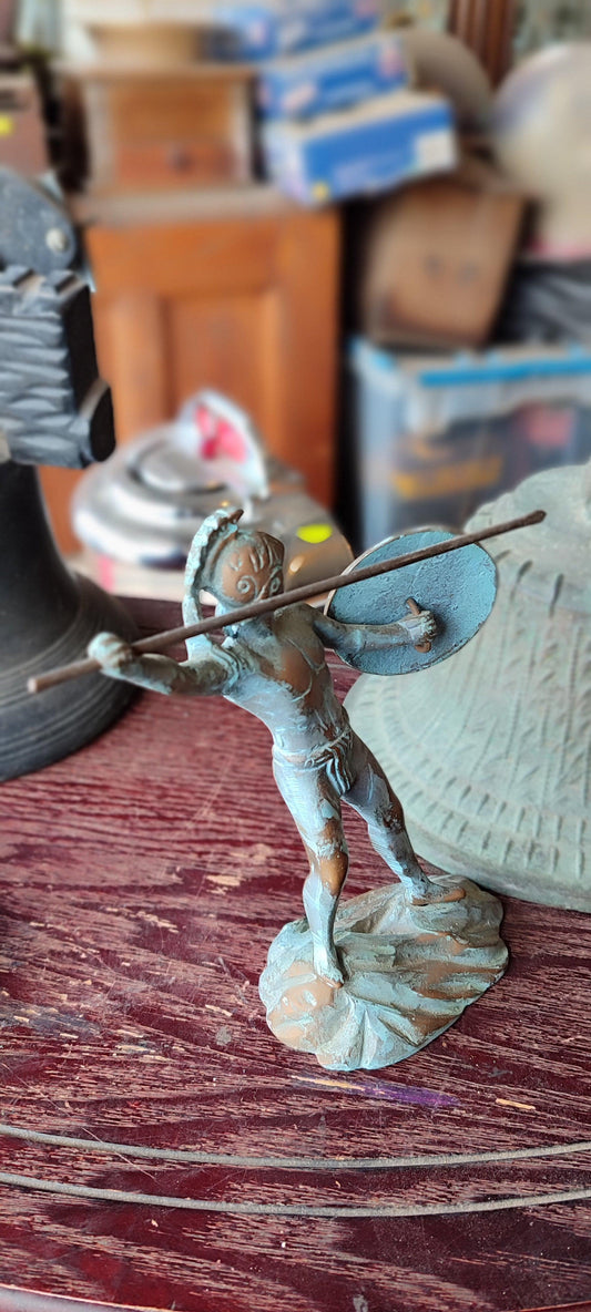 escultura de bronce del guerrero espartano - Antiques Bazaar Ensenada