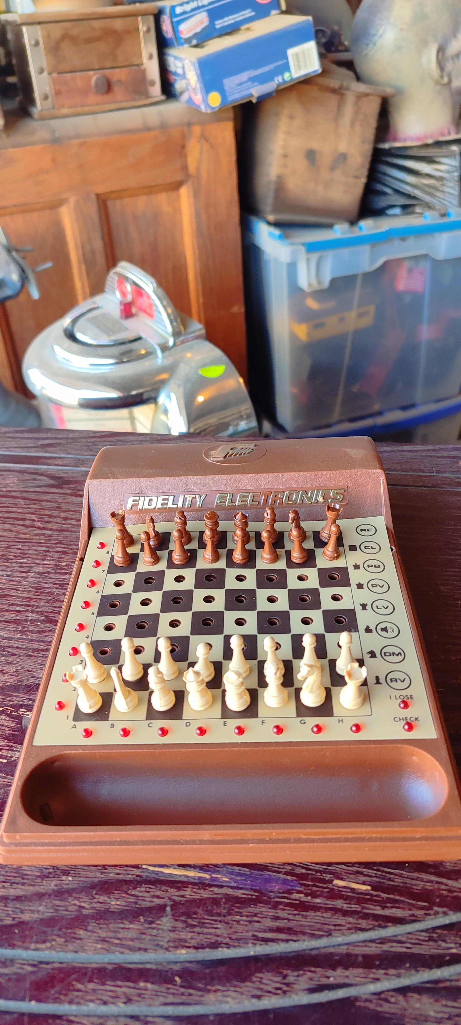 Fidelity Mini Sensory Chess Challenger - Antiques Bazaar Ensenada