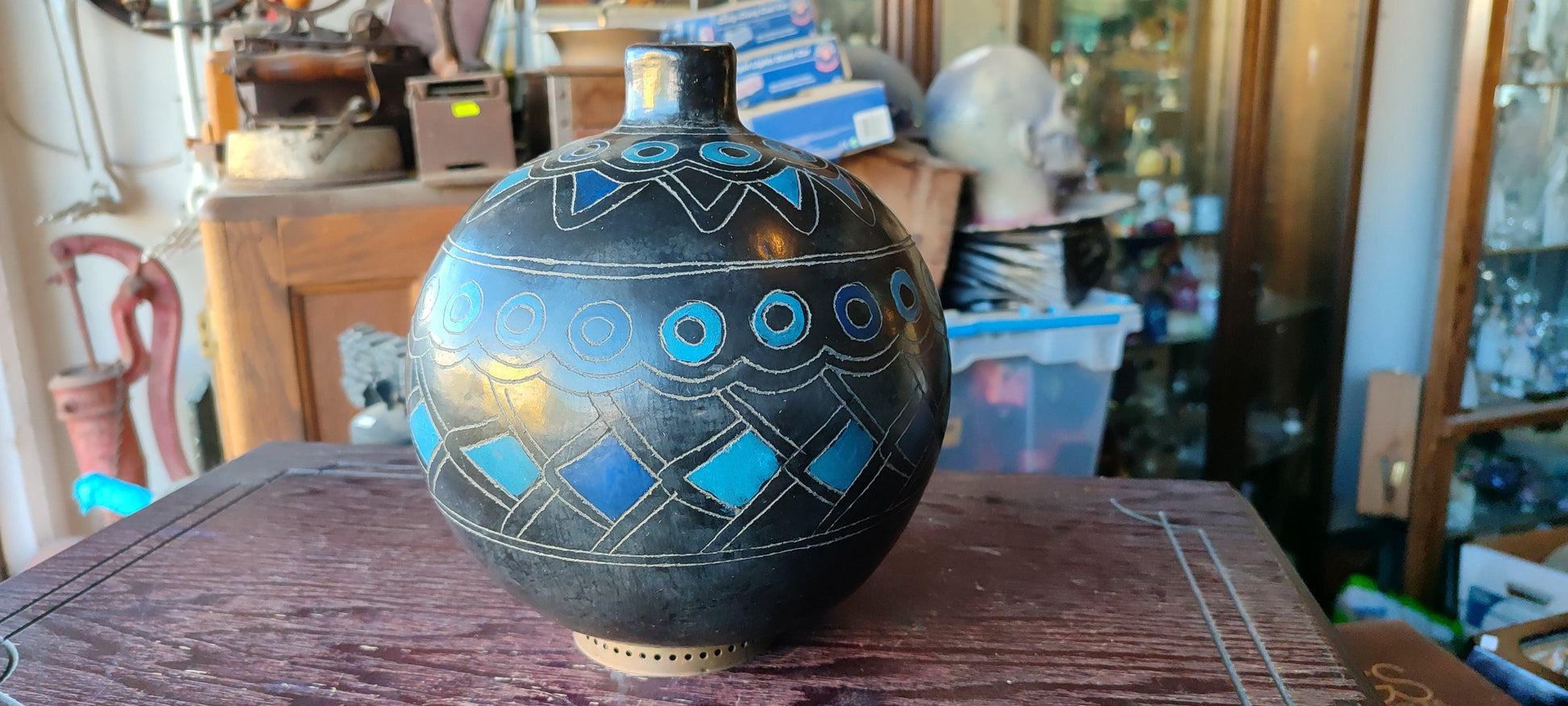 Jarron de barro oaxaqueño - Antiques Bazaar Ensenada
