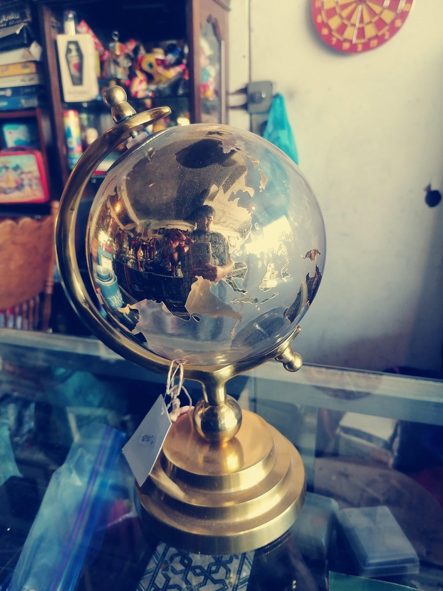 globo terráqueo de vidrio transparente para escritorio - Antiques Bazaar Ensenada