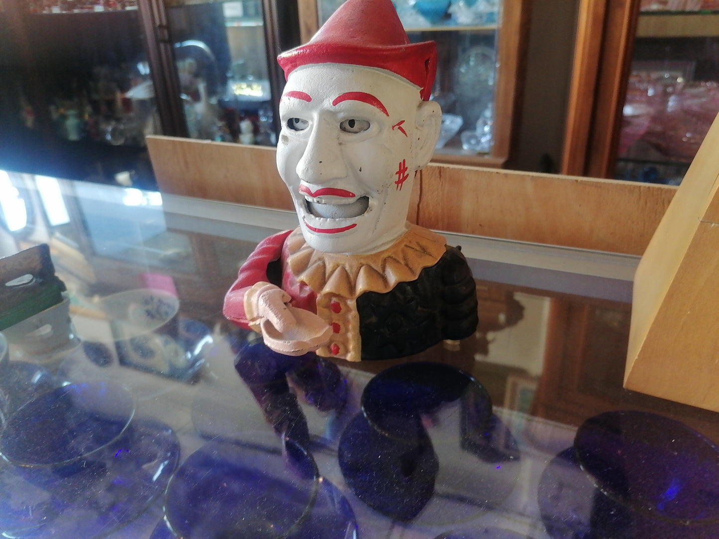 Banco mecánico de monedas de hierro fundido bufón de payaso Humpty hecho en Taiwán - Antiques Bazaar Ensenada