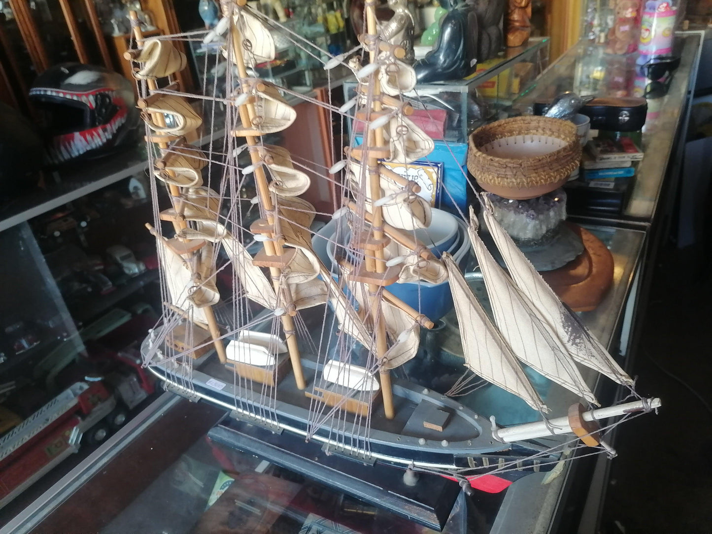 Cutty Sark (whiskey) 1869 model ship - Wood - Antiques Bazaar Ensenada