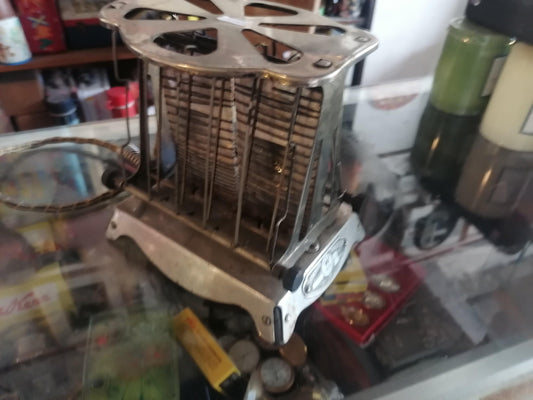 Antique Westinghouse Art Deco Ornate Farmhouse/Rustic/Primitive Vintage Toaster - Antiques Bazaar Ensenada