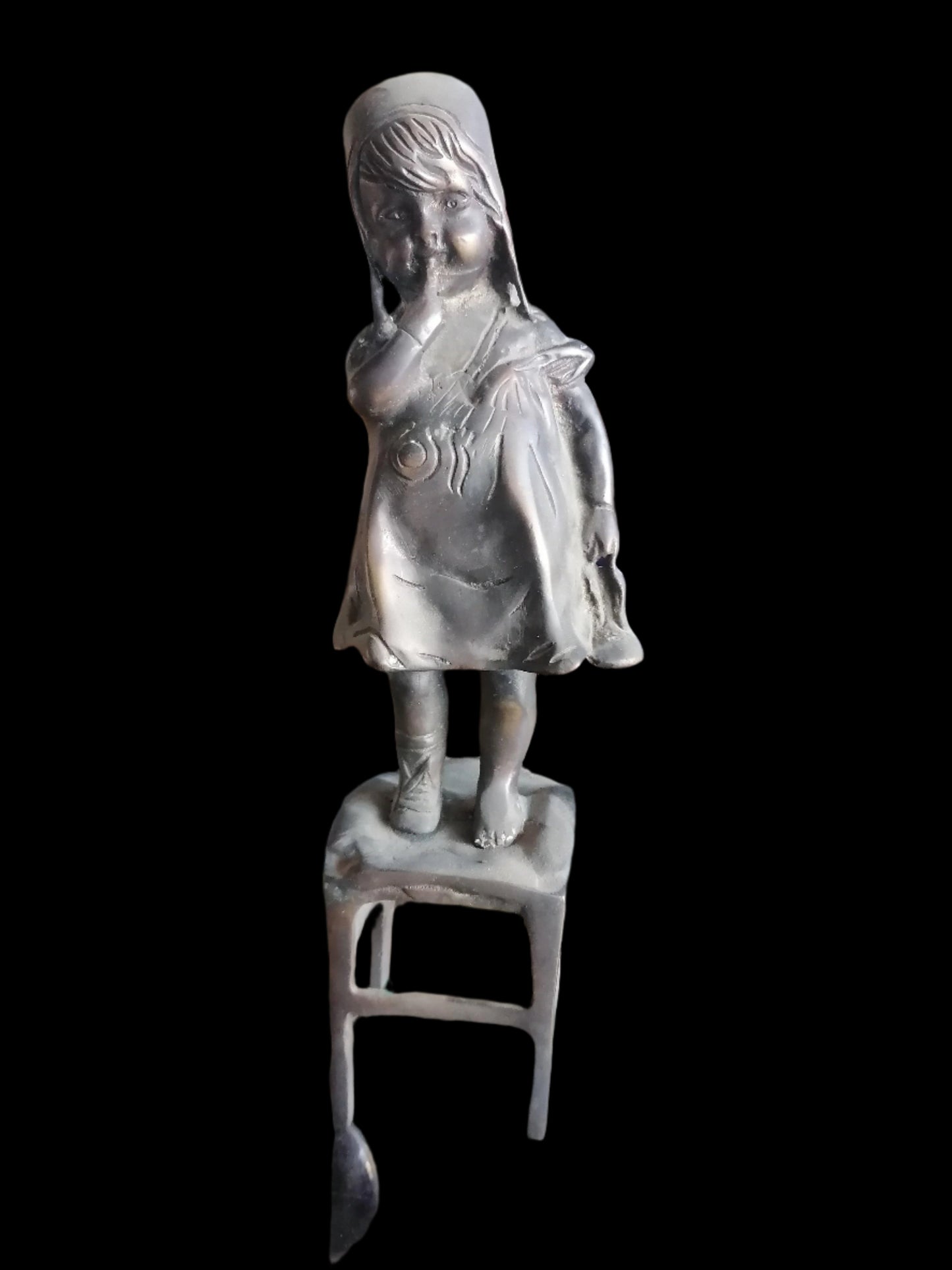 "Encantadora Figura de Bronce de Niña Pensativa - Escultura Vintage para Coleccionistas y Decoración" - Antiques Bazaar Ensenada