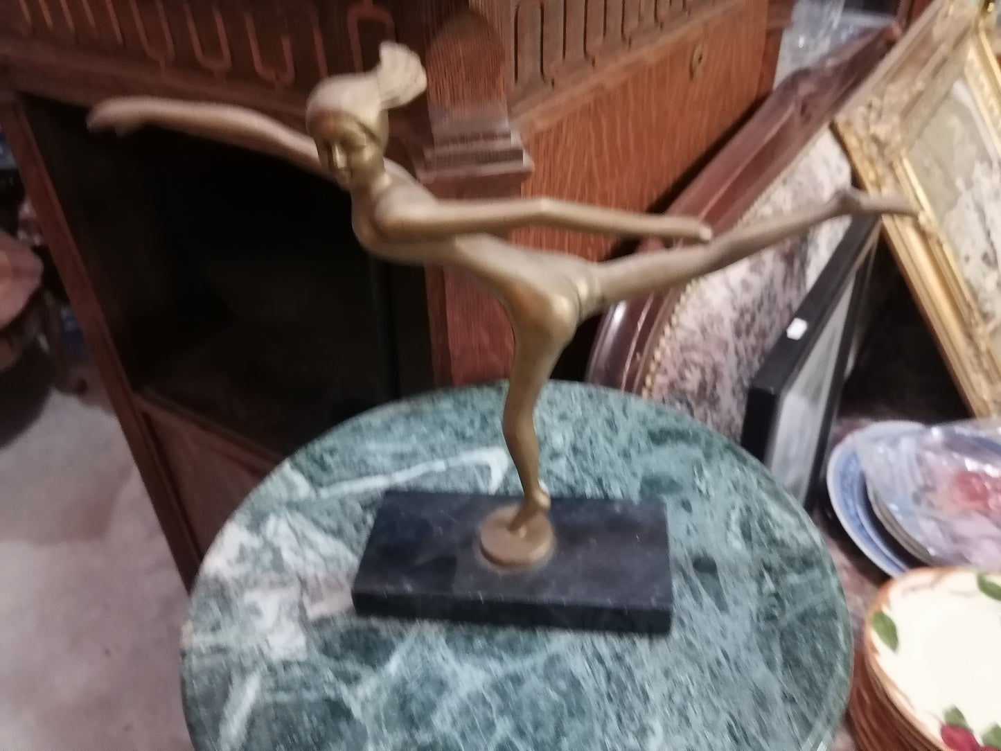 Escultultura de bailarin de Escritorio - Antiques Bazaar Ensenada