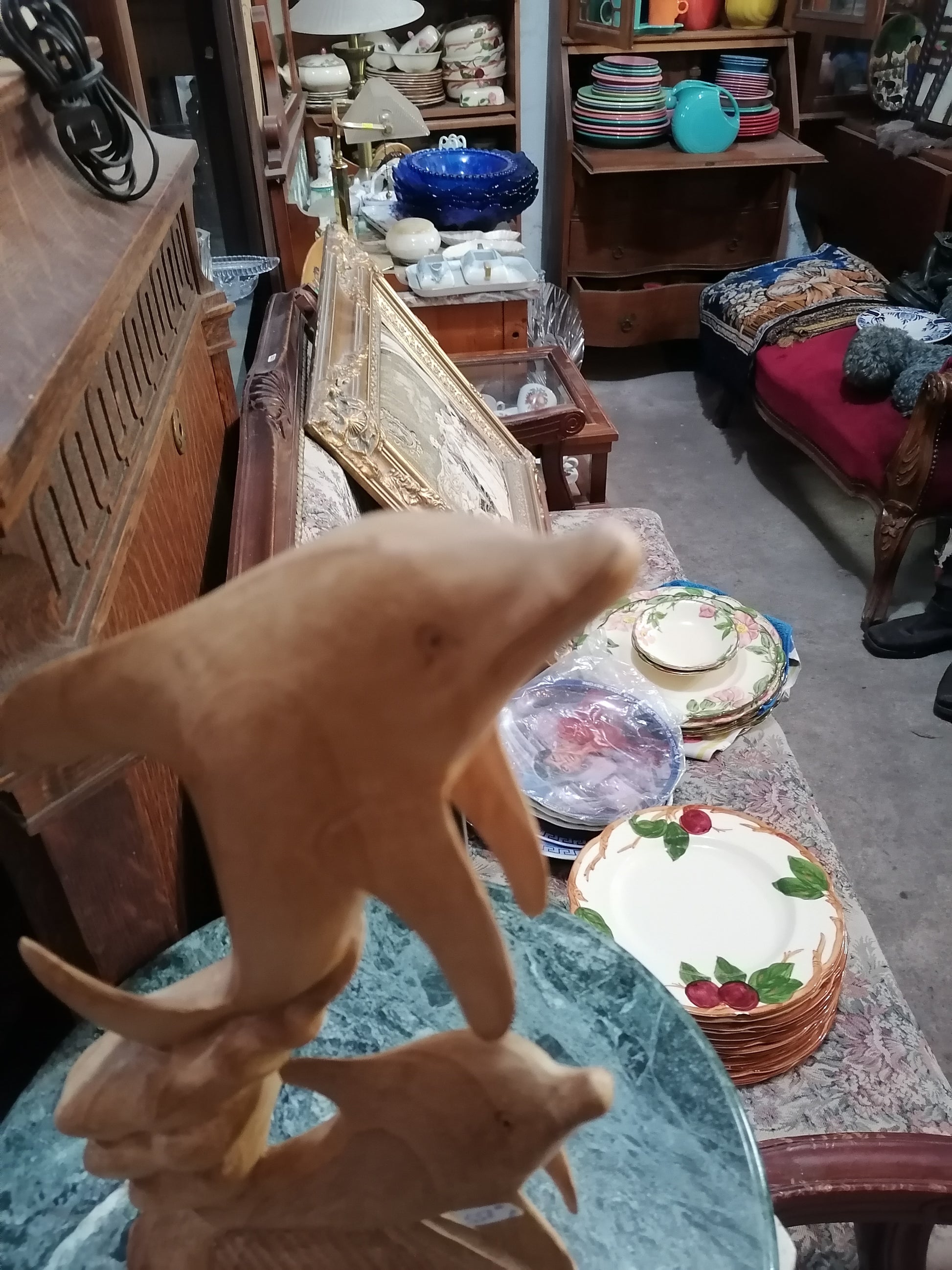 Escultura de Delfin de madera - Antiques Bazaar Ensenada