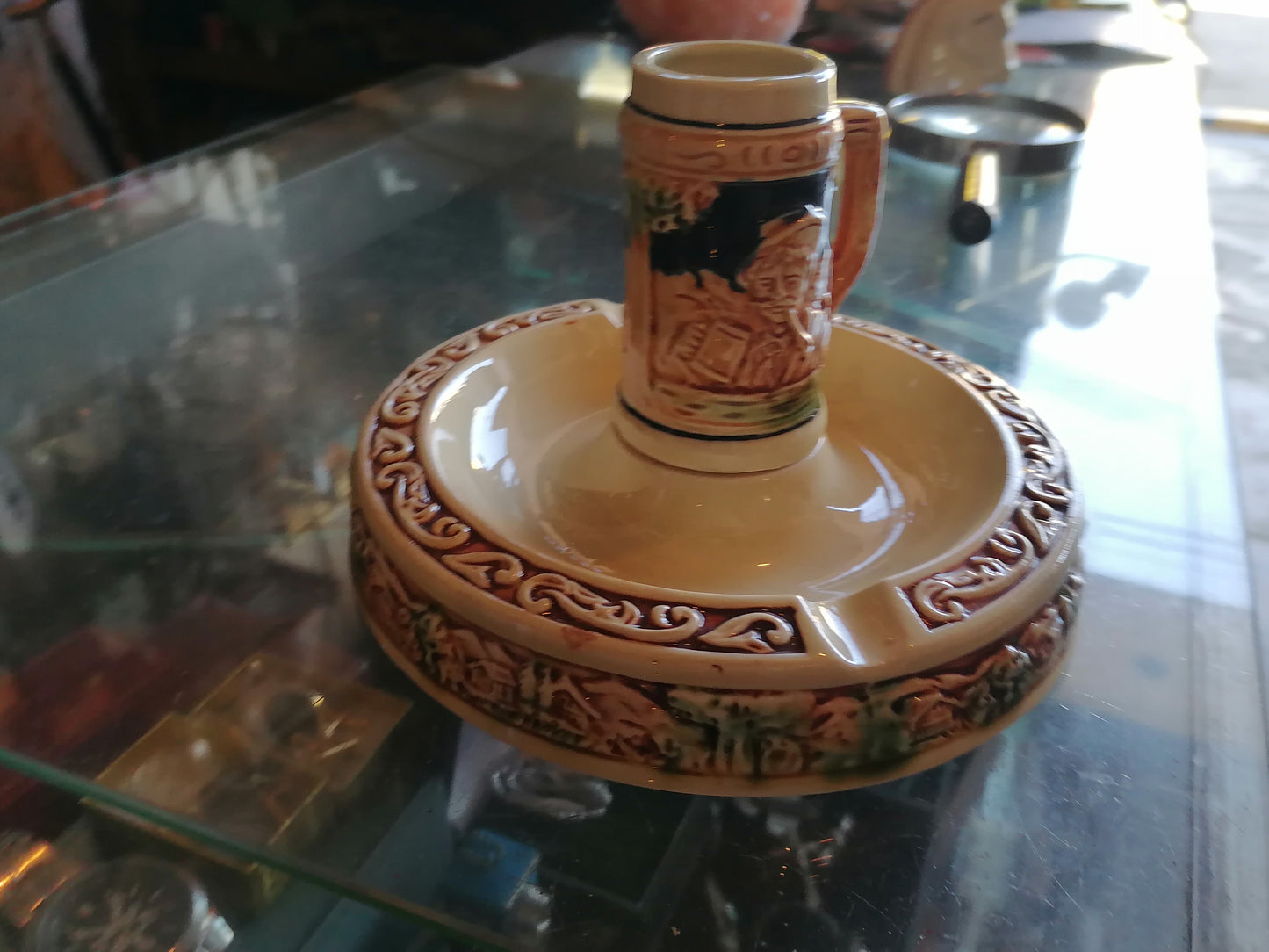 Cenizero con forma de beerstein - Antiques Bazaar Ensenada