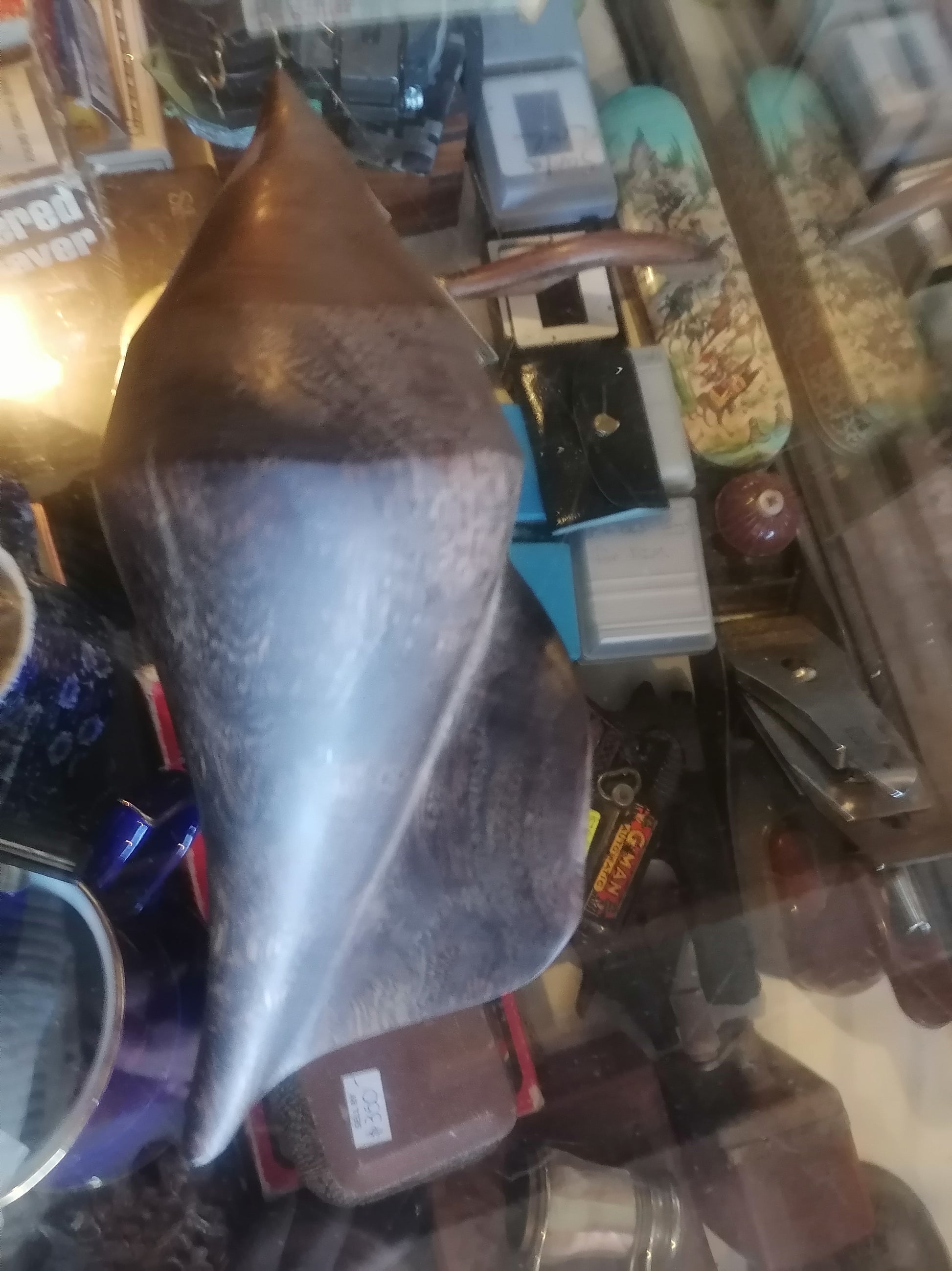 Escultura de concha marina de madera - Antiques Bazaar Ensenada