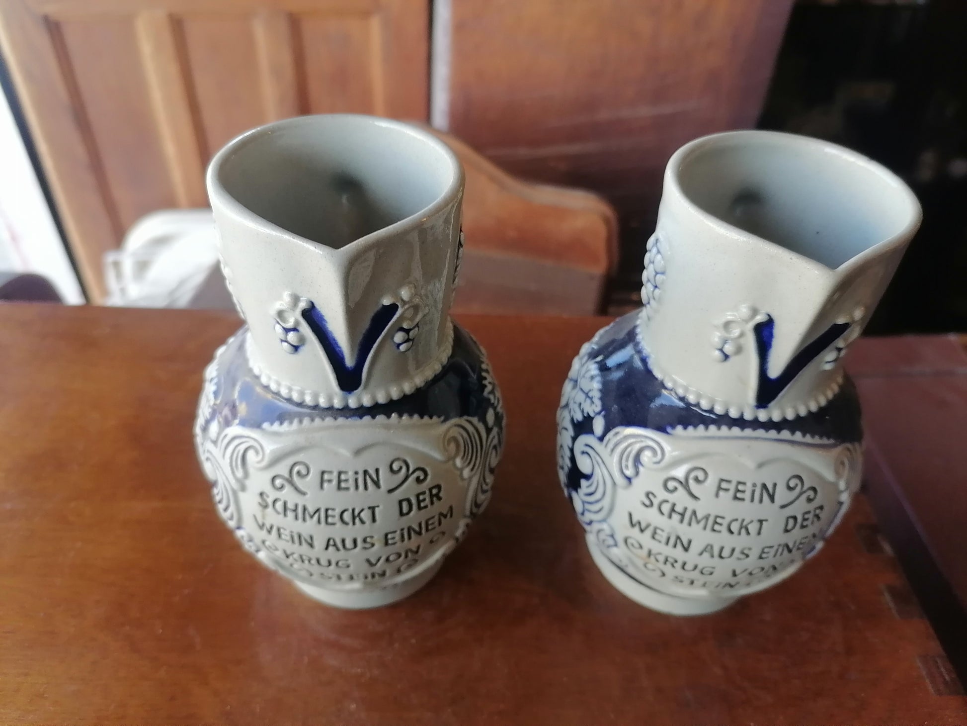 Jarra de vino alemana vintage - Antiques Bazaar Ensenada