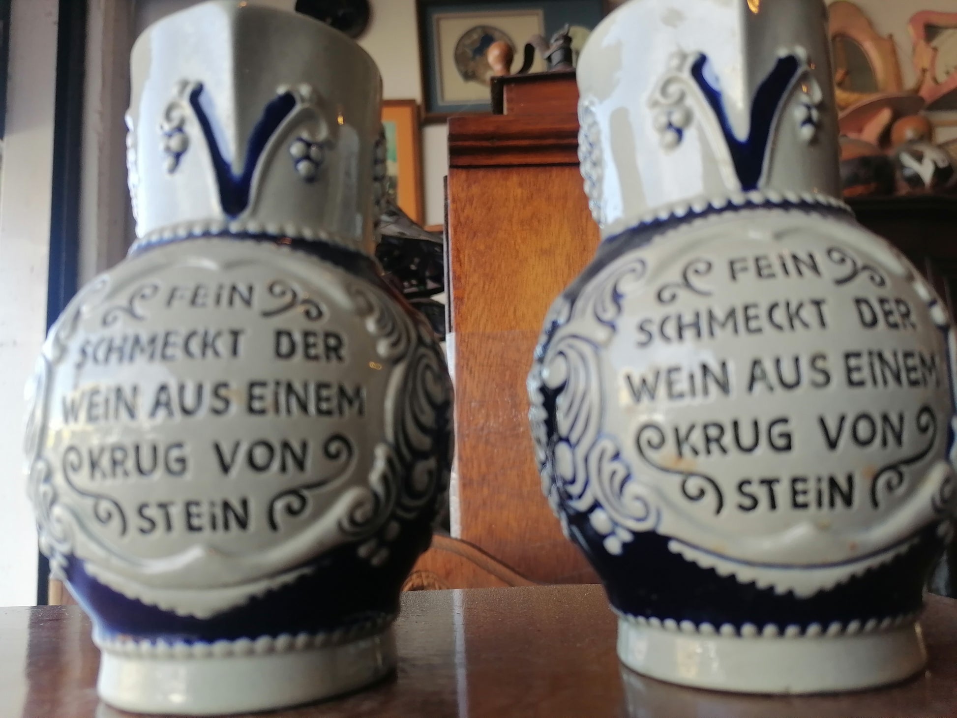 Jarra de vino alemana vintage - Antiques Bazaar Ensenada