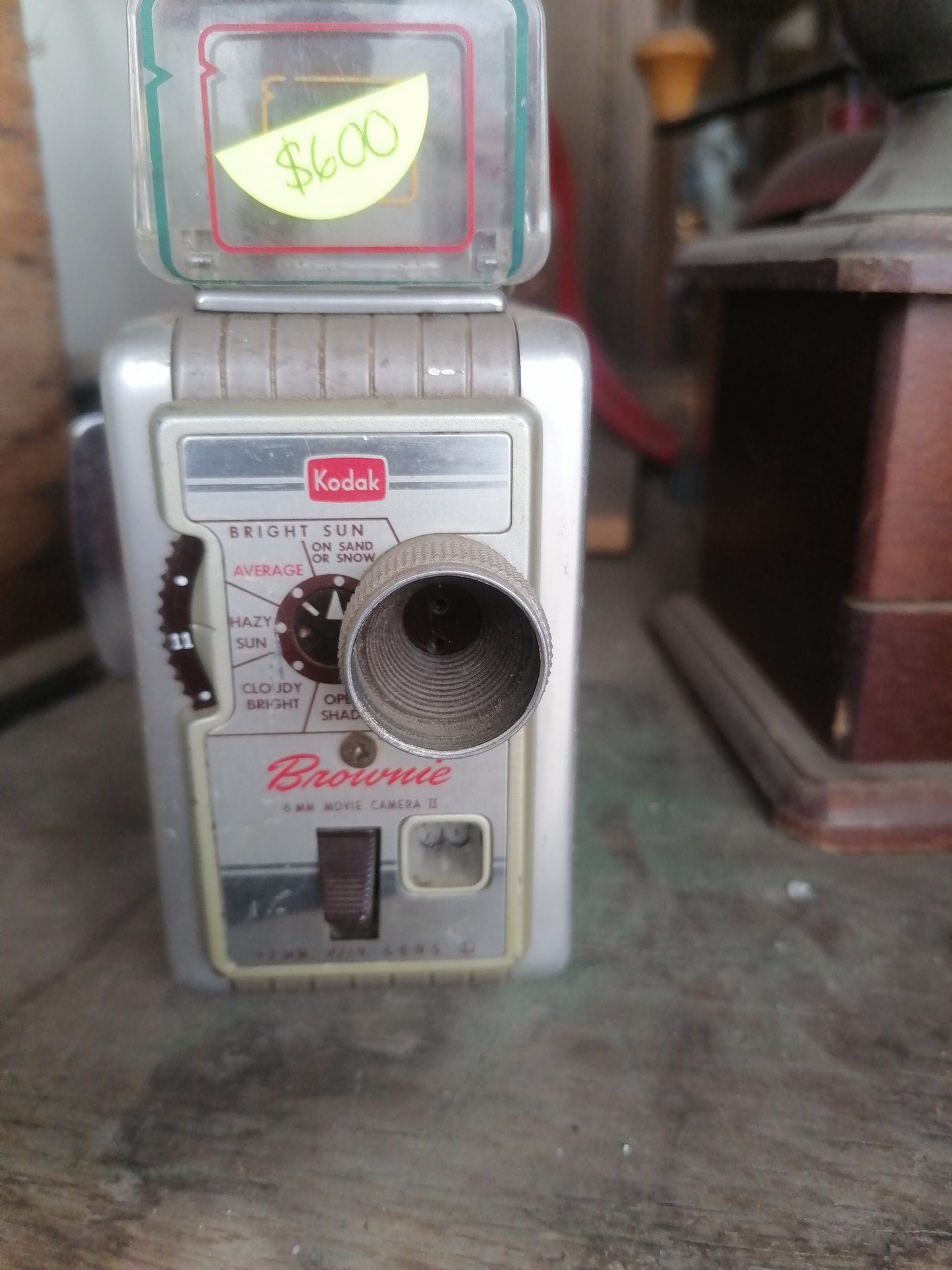 8mm Movie Camera *13mm, f/2.7 Lens* Vintage - Kodak Brownie II - Antiques Bazaar Ensenada