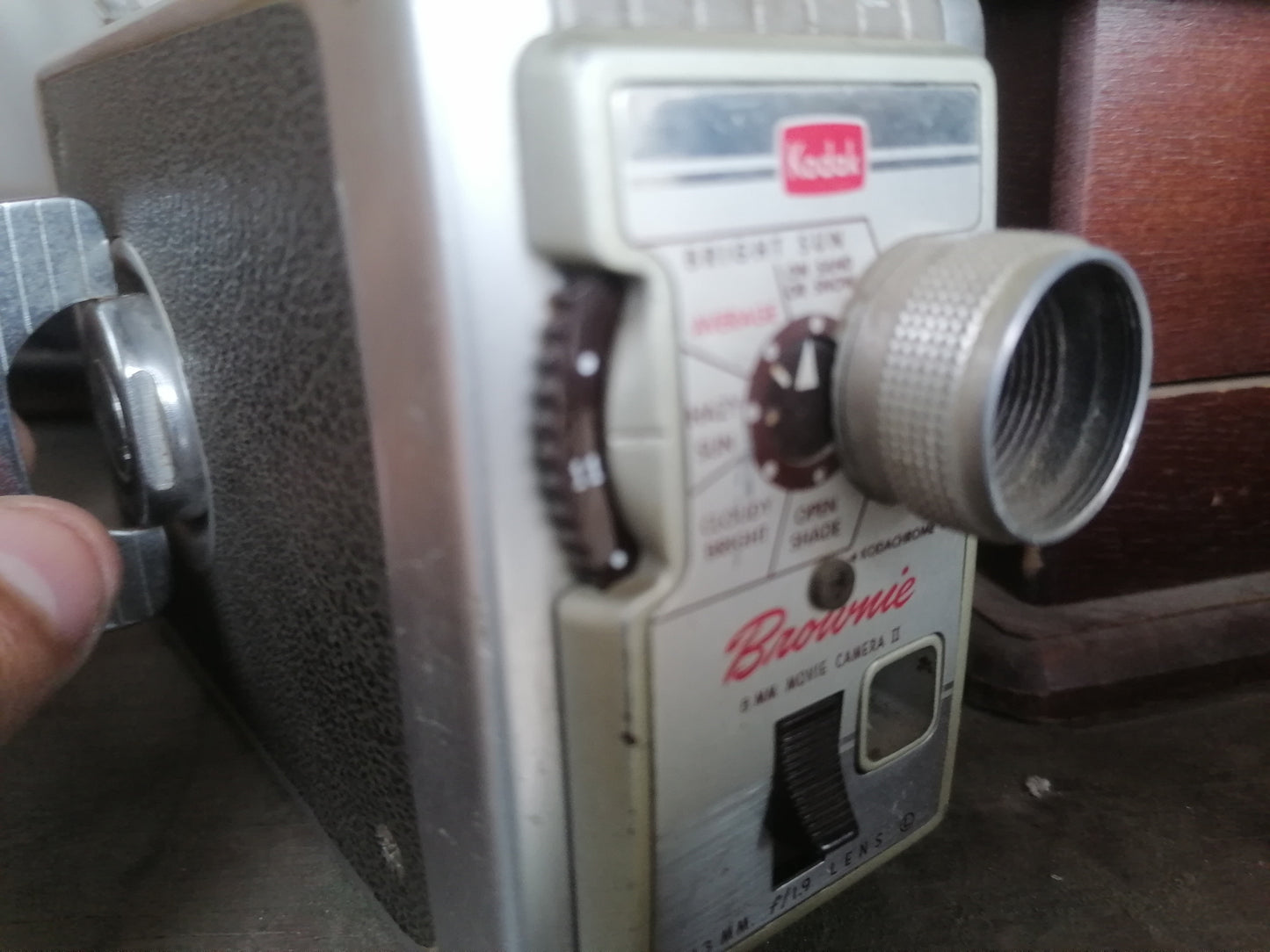 8mm Movie Camera *13mm, f/2.7 Lens* Vintage - Kodak Brownie II - Antiques Bazaar Ensenada