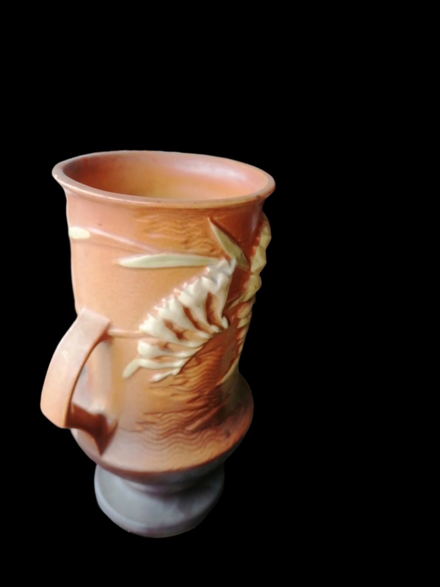Vasija Freesia de Roseville Pottery - Antiques Bazaar Ensenada