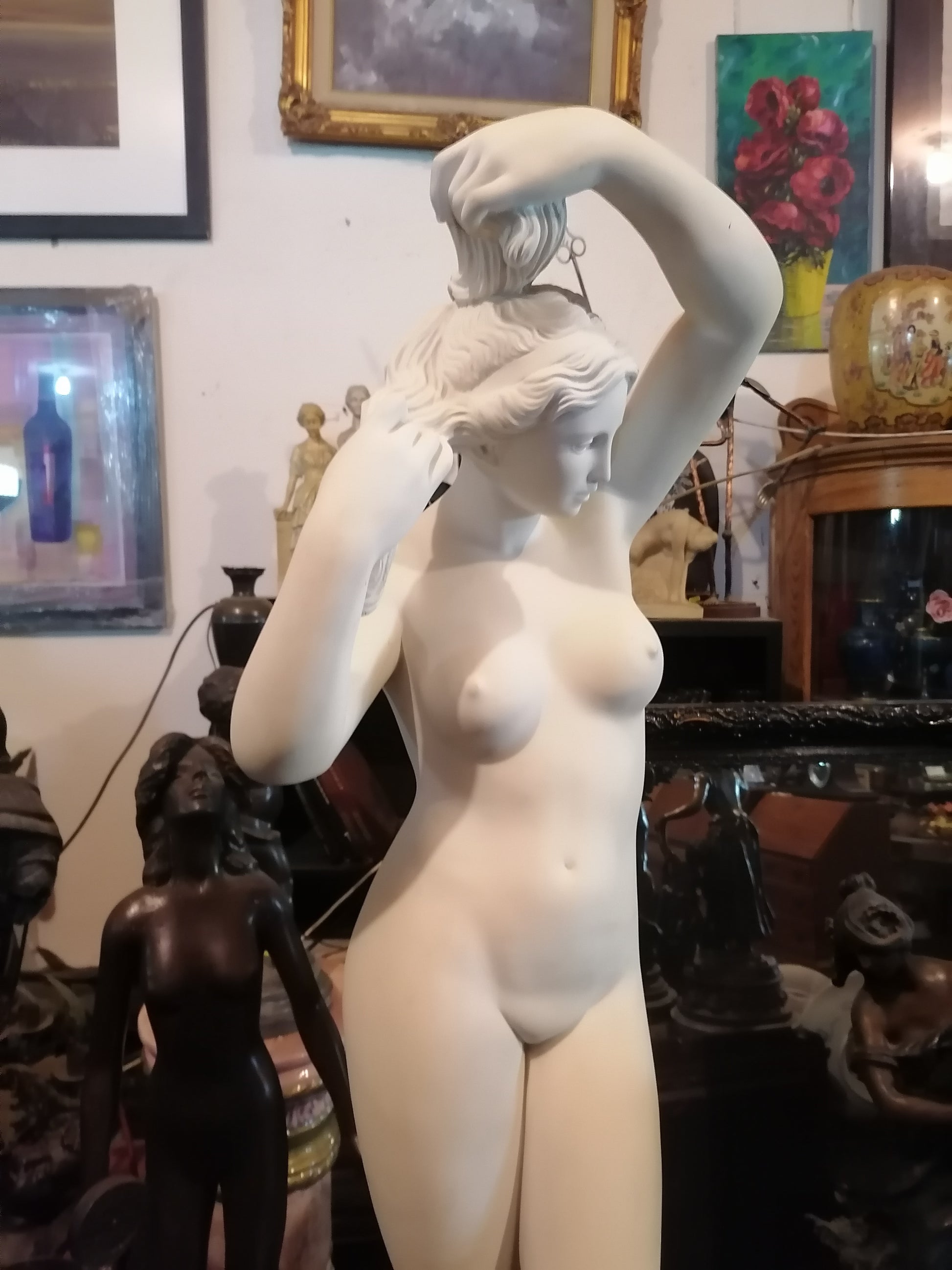 Venus de Mármol de Alabastro (115 cm de altura) - Antiques Bazaar Ensenada