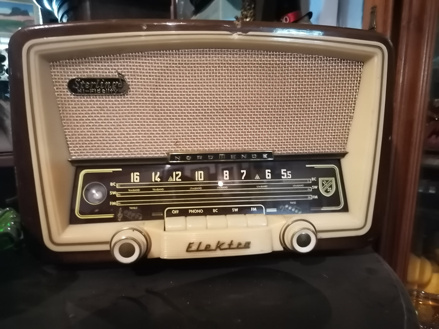Radio Nordmende Elektra 56 - Antiques Bazaar Ensenada