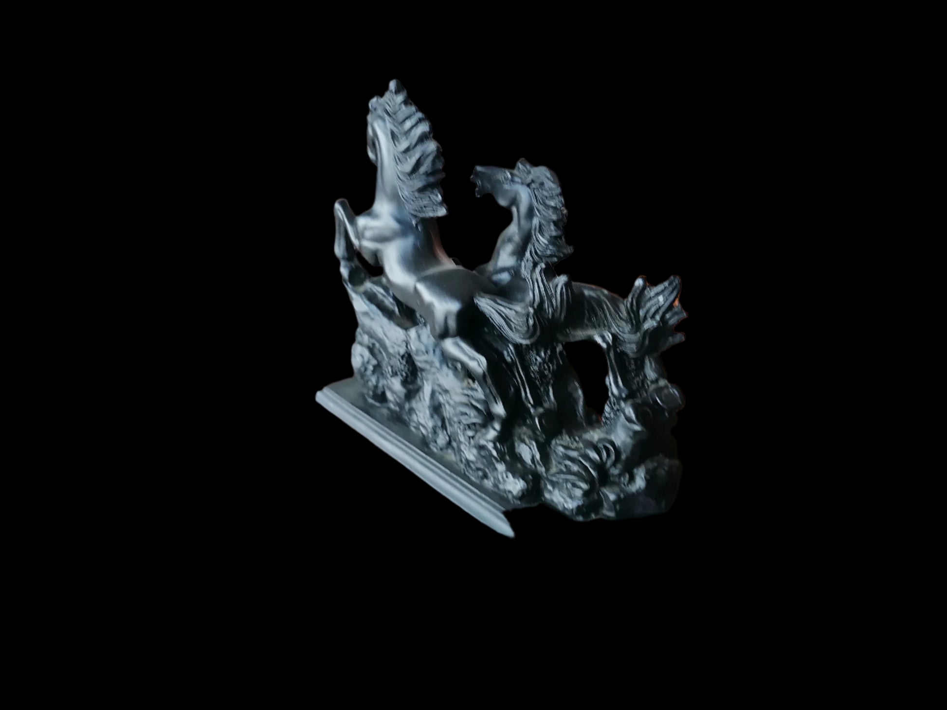 Escultura de Caballos Salvajes Galopando - Antiques Bazaar Ensenada