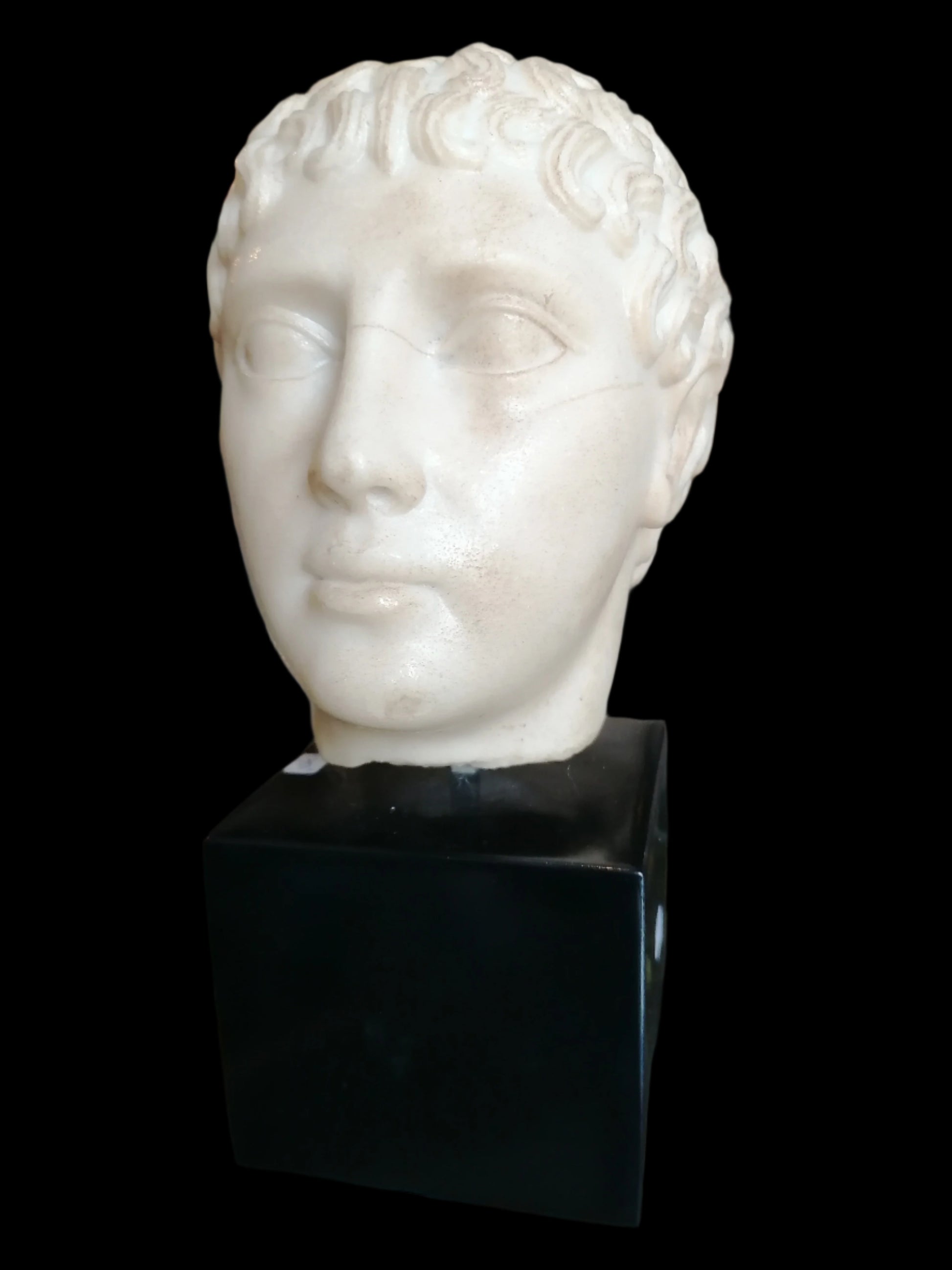 Escultura de Cabeza De Marmol Estilo Romano - Antiques Bazaar Ensenada