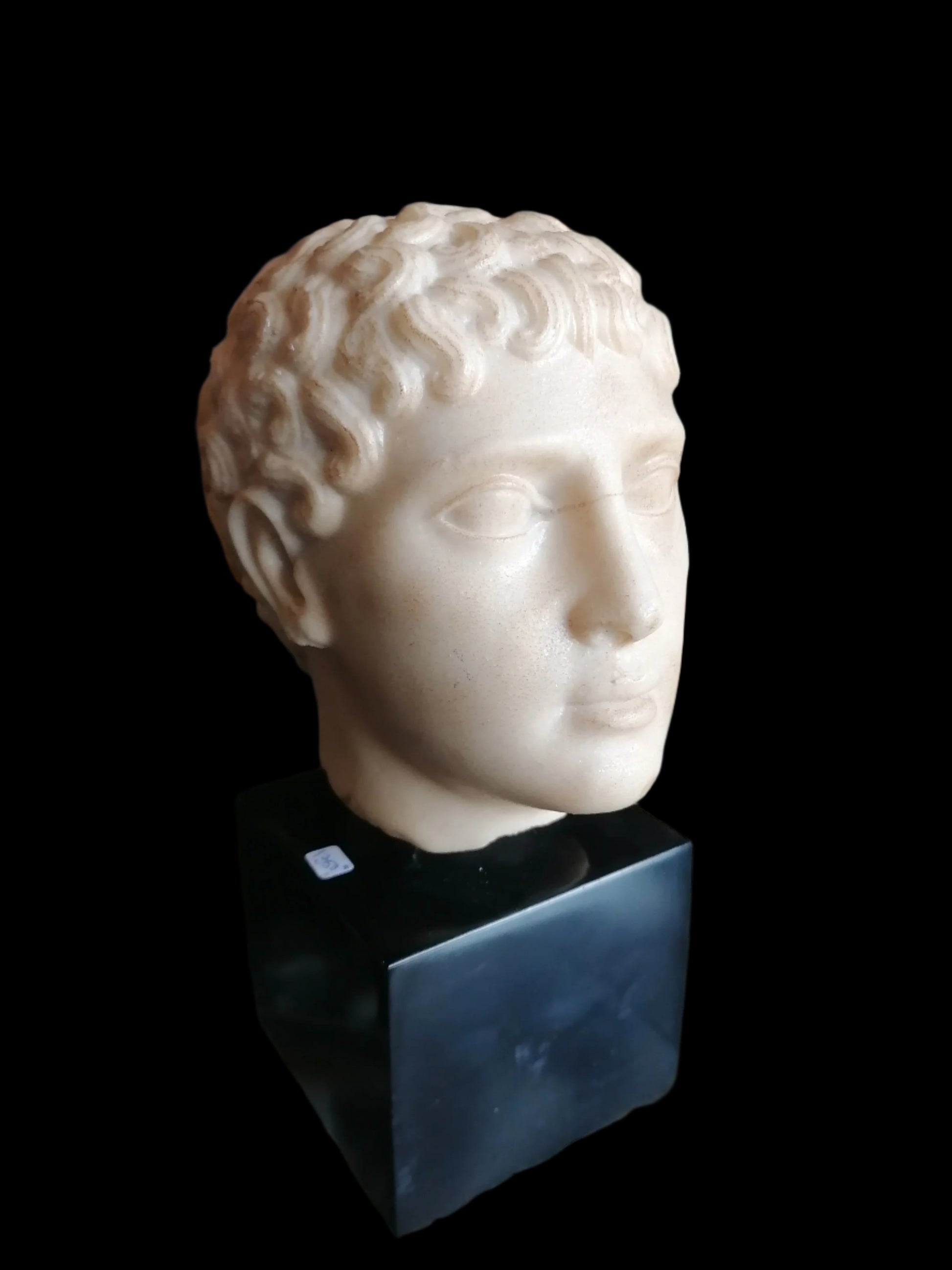 Escultura de Cabeza De Marmol Estilo Romano - Antiques Bazaar Ensenada