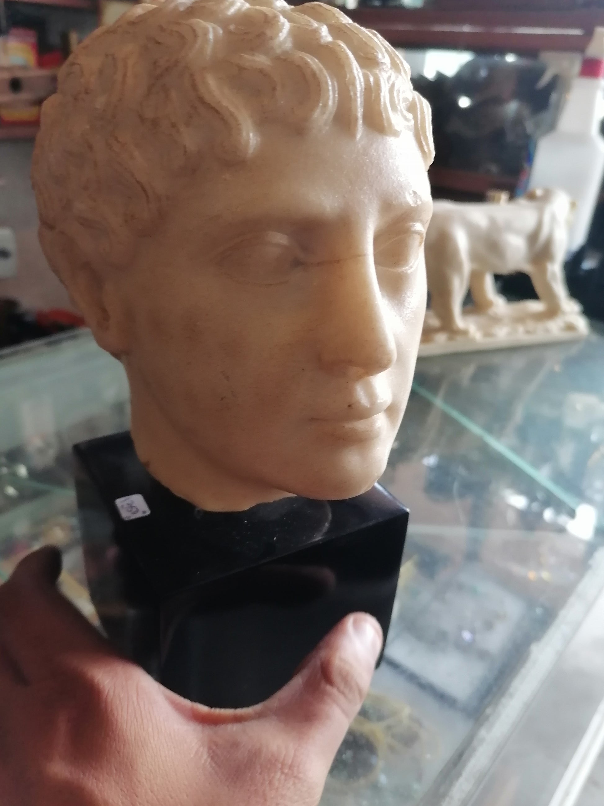 Escultura de Cabeza De Marmol Estilo Romano - Antiques Bazaar Ensenada