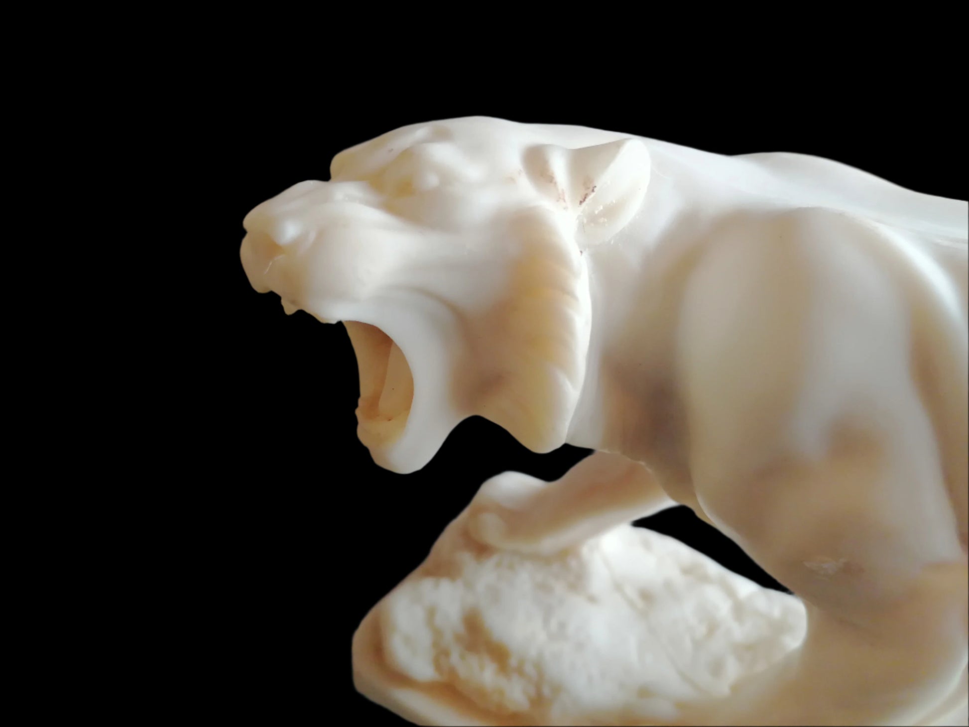 Escultura de Tigre de Escritorio en Alabastro - Antiques Bazaar Ensenada