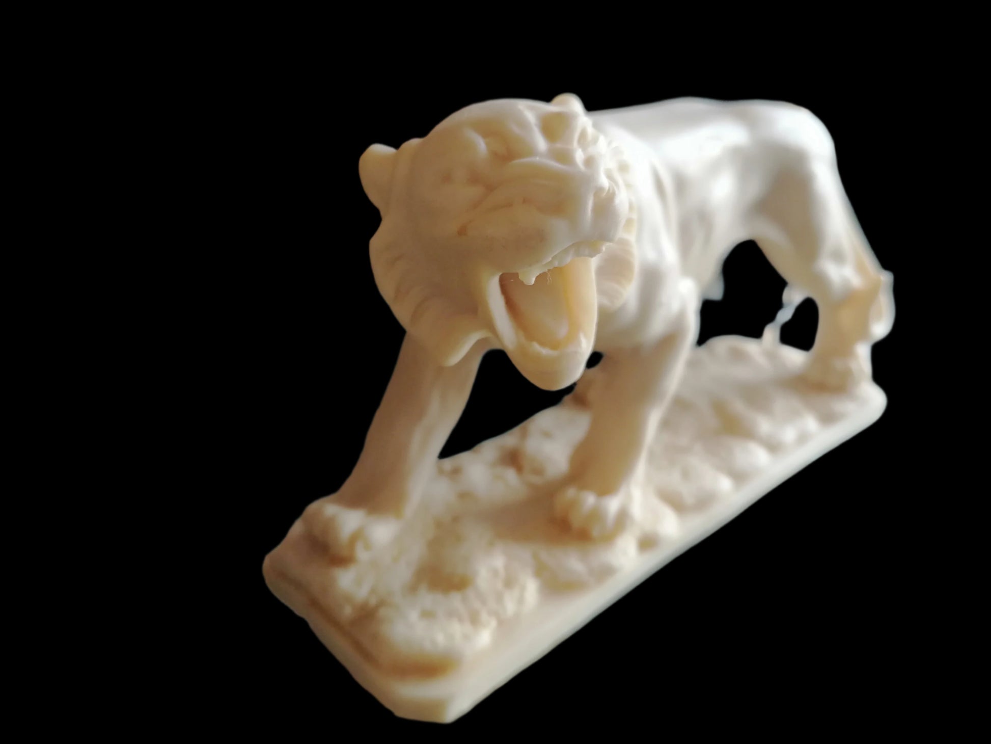 Escultura de Tigre de Escritorio en Alabastro - Antiques Bazaar Ensenada