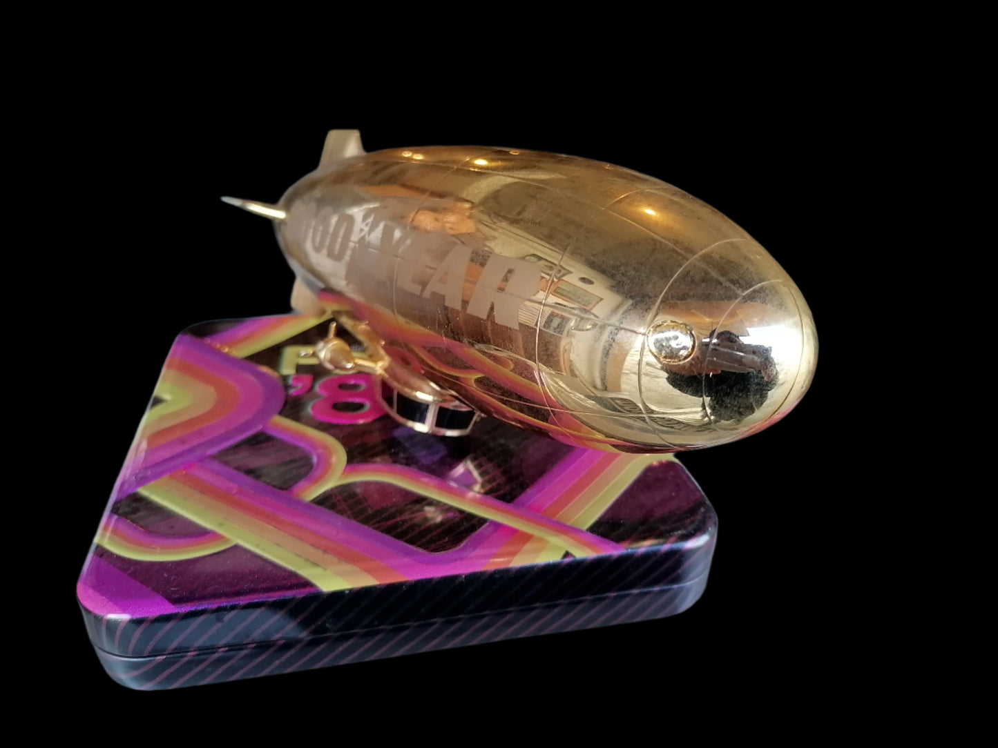 Liberty Classics Dirigible Goodyear 24K - Antiques Bazaar Ensenada