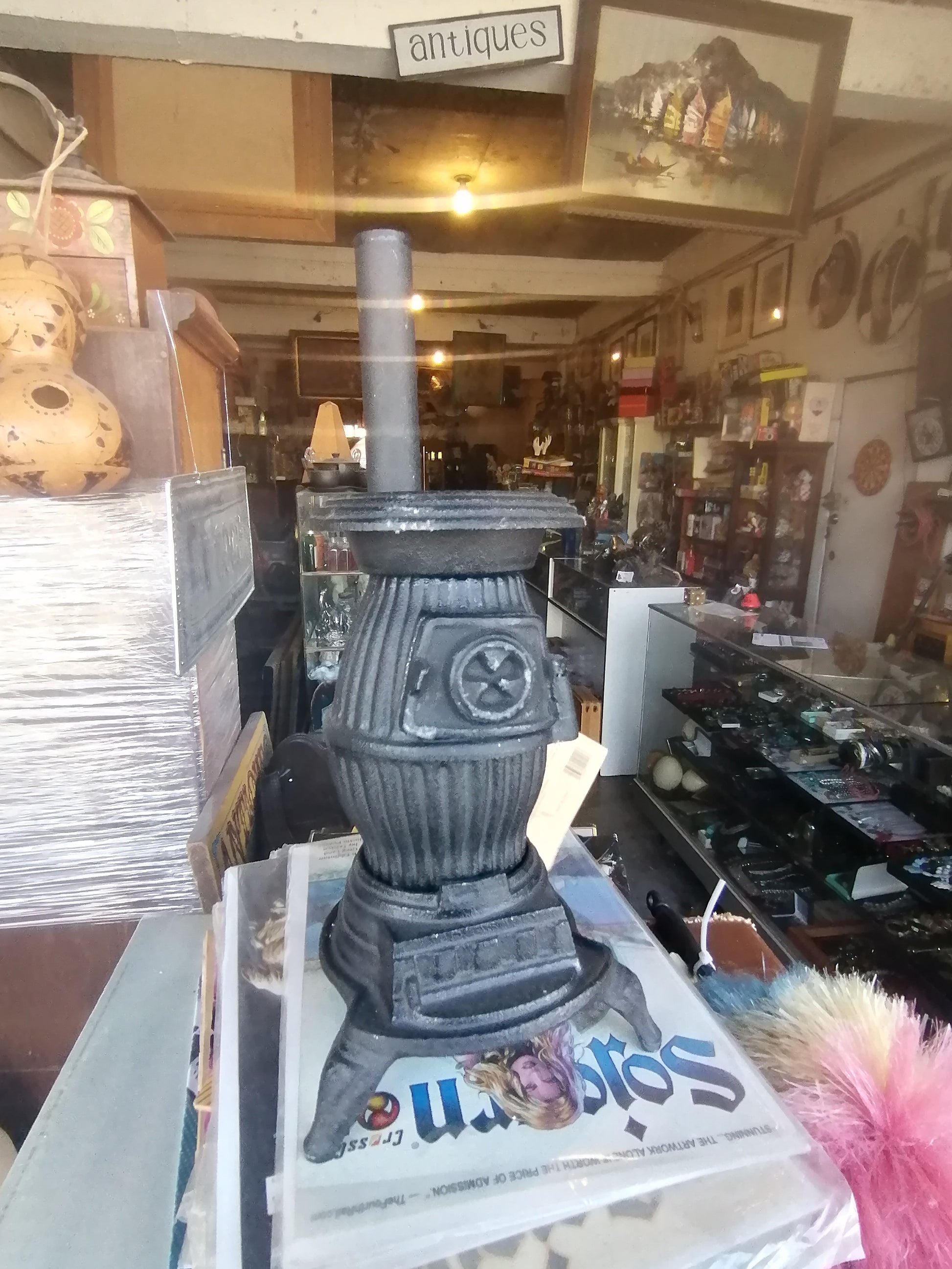 Estufa de barriga de hierro fundido vintage, - Antiques Bazaar Ensenada