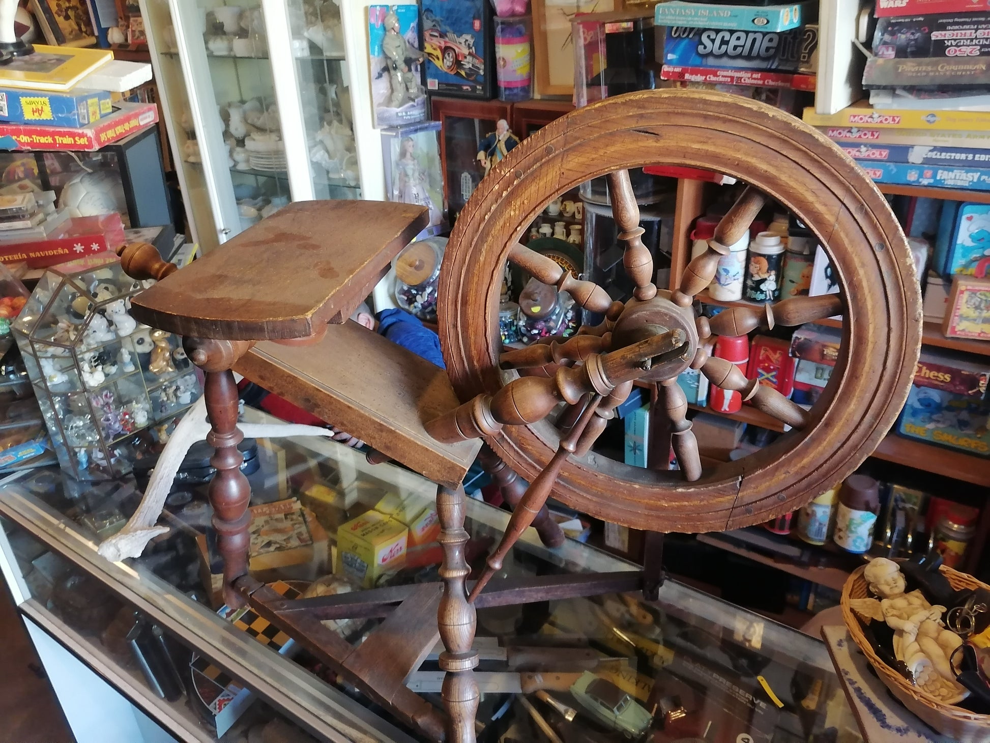 Rueca de hilar antigua de 1869 - Antiques Bazaar Ensenada