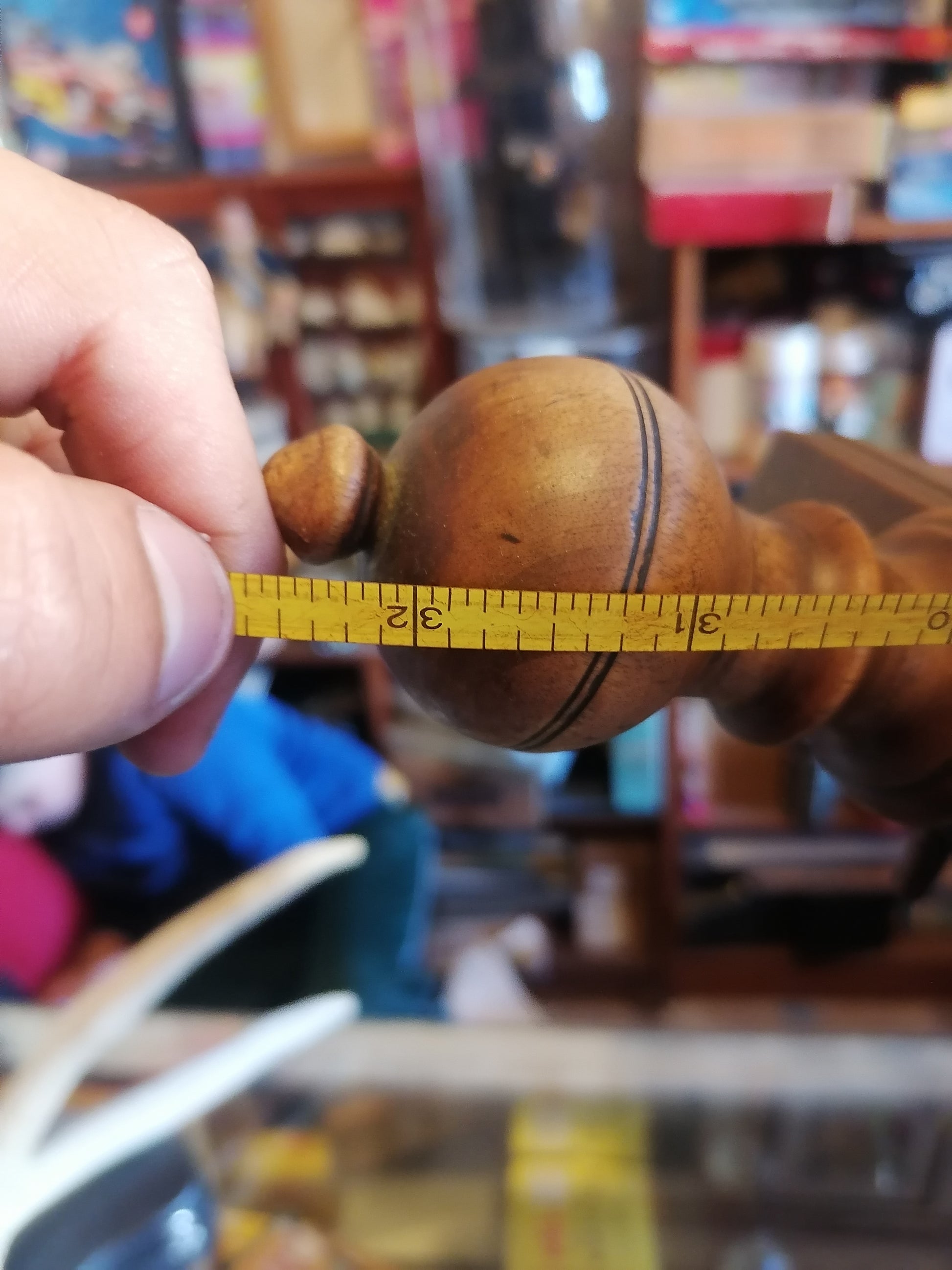 Rueca de hilar antigua de 1869 - Antiques Bazaar Ensenada