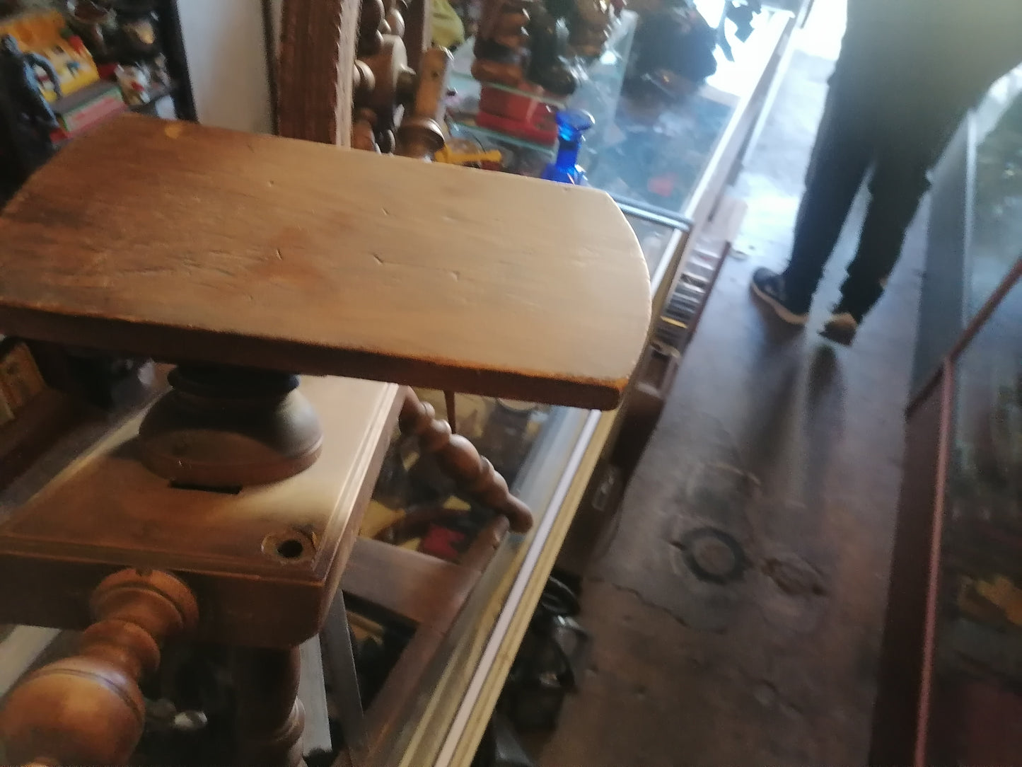 Rueca de hilar antigua de 1869 - Antiques Bazaar Ensenada